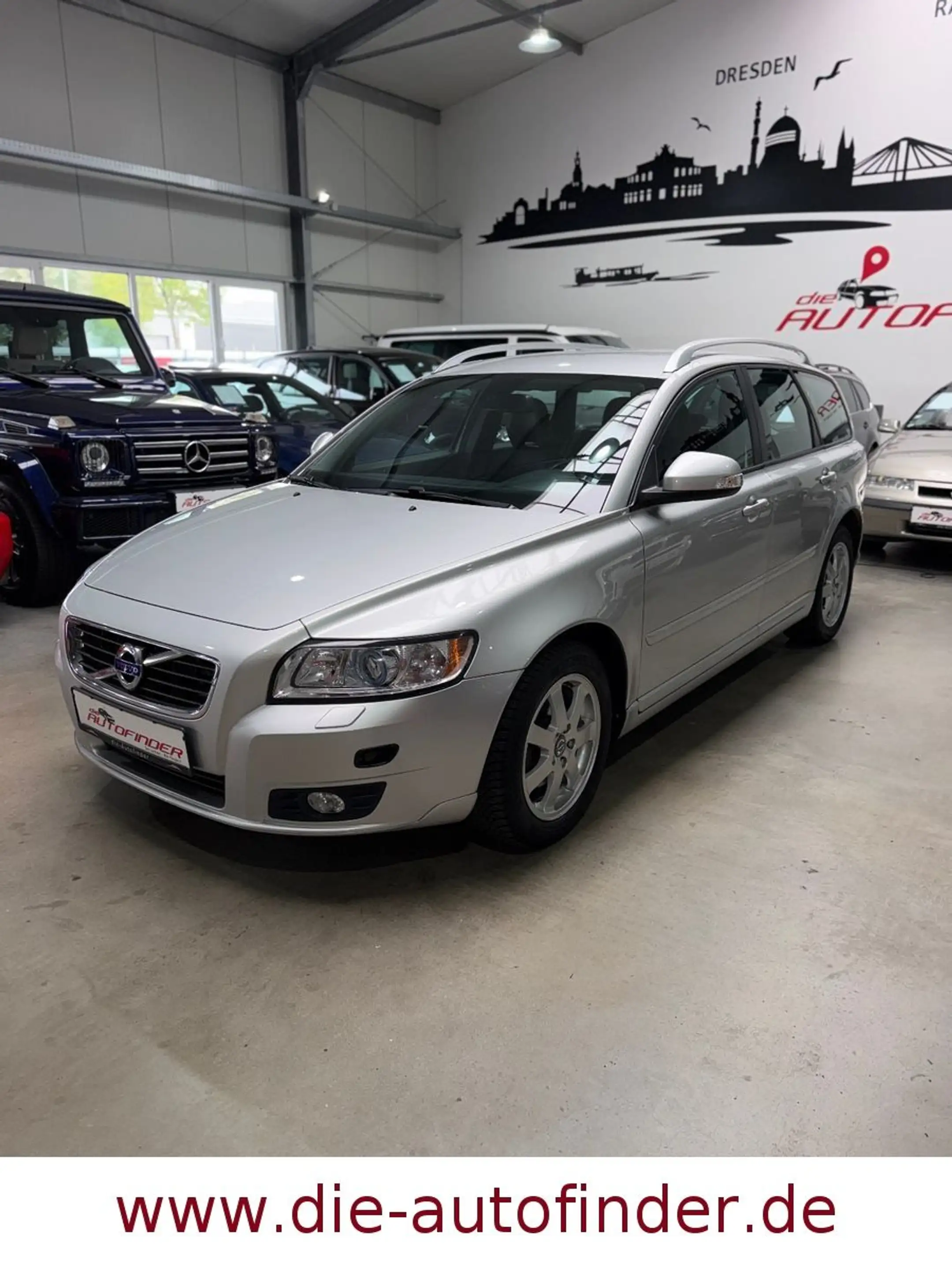 Volvo V50 Kombi 2.0 F Edition Xenon,Leder,Sitzh,PDC — photo 3
