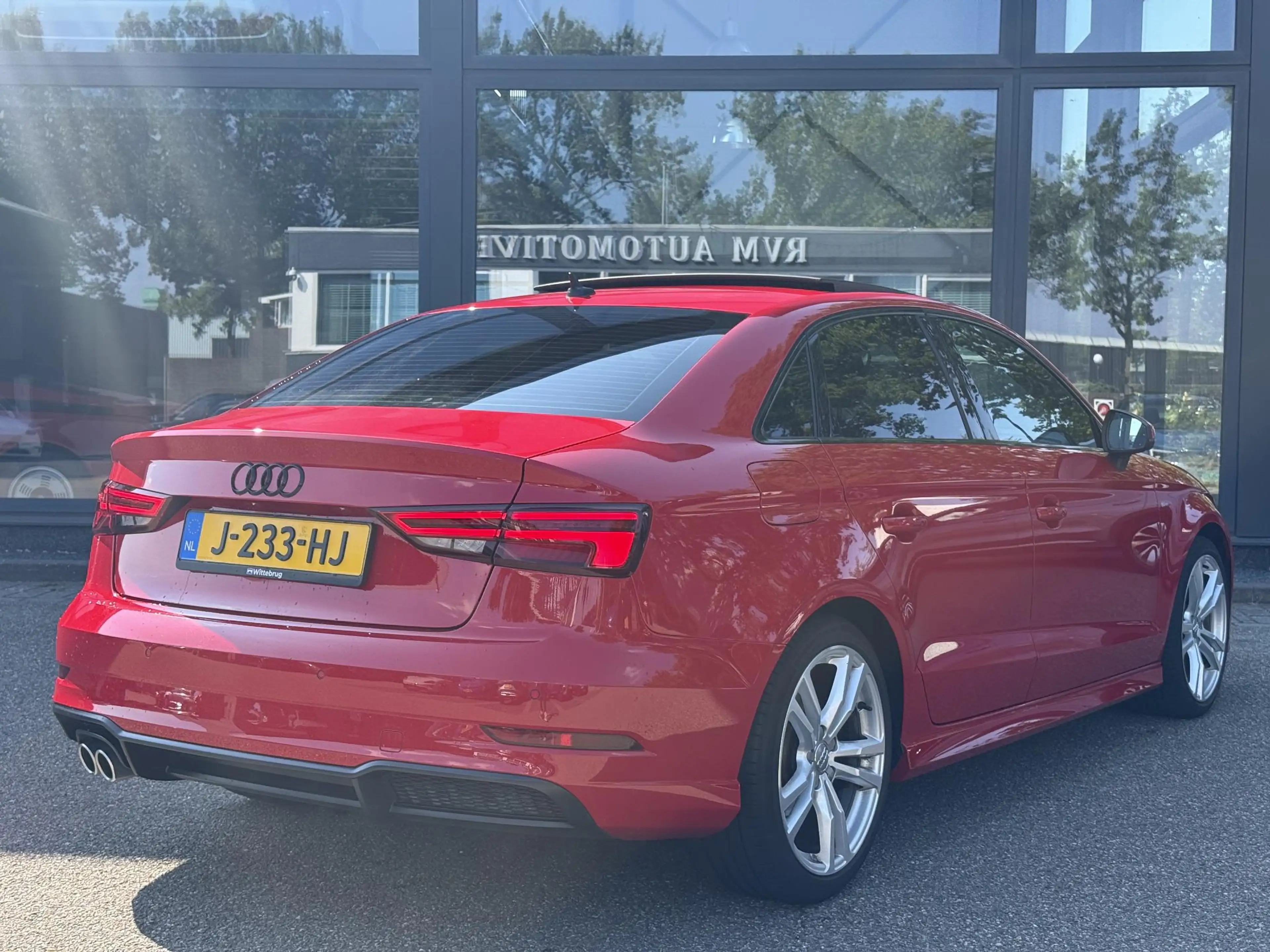 Audi A3 Limousine 35 TFSI CoD Advance Sport S-LINE BINNEN — photo 5