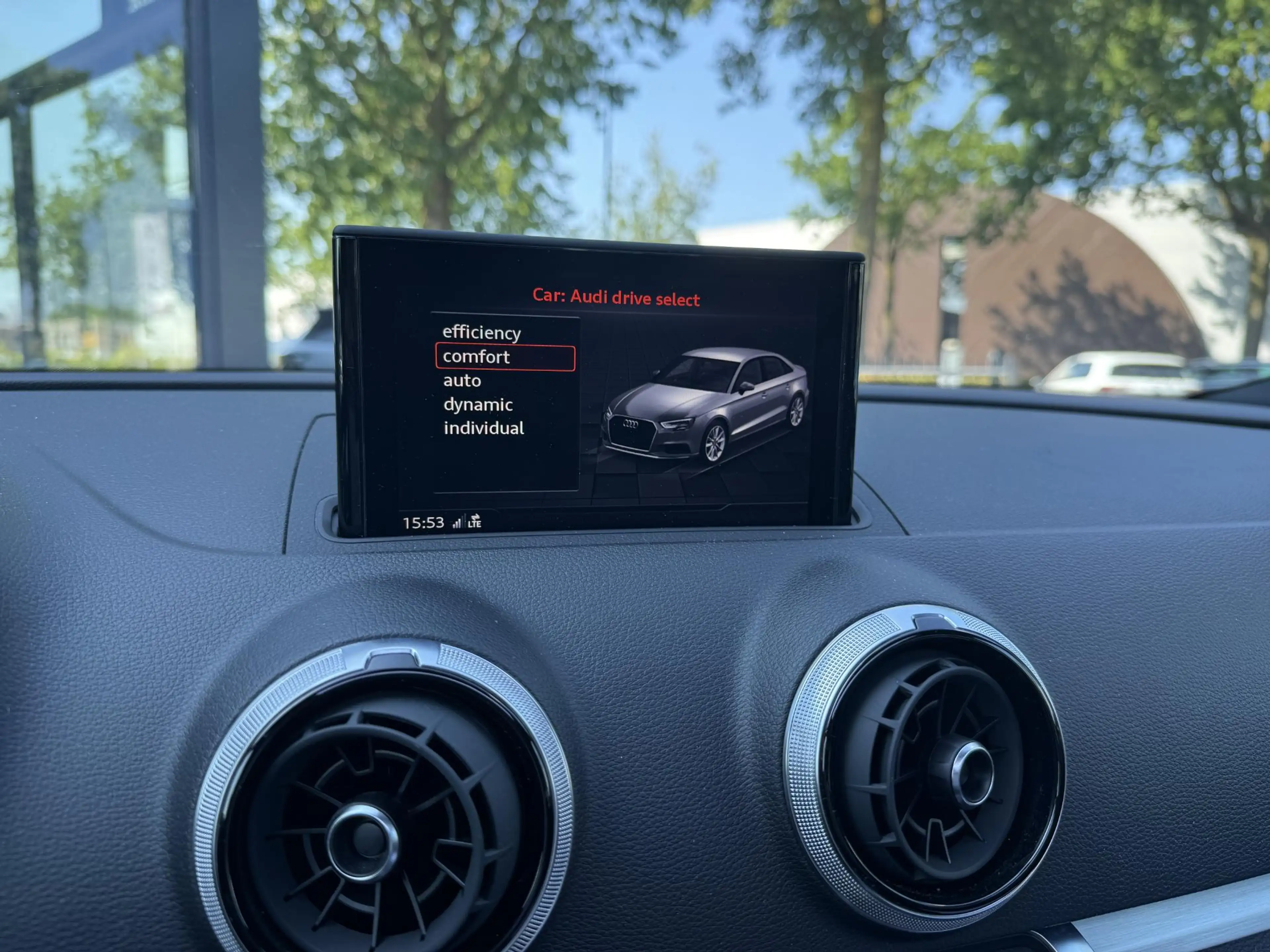 Audi A3 Limousine 35 TFSI CoD Advance Sport S-LINE BINNEN — photo 29