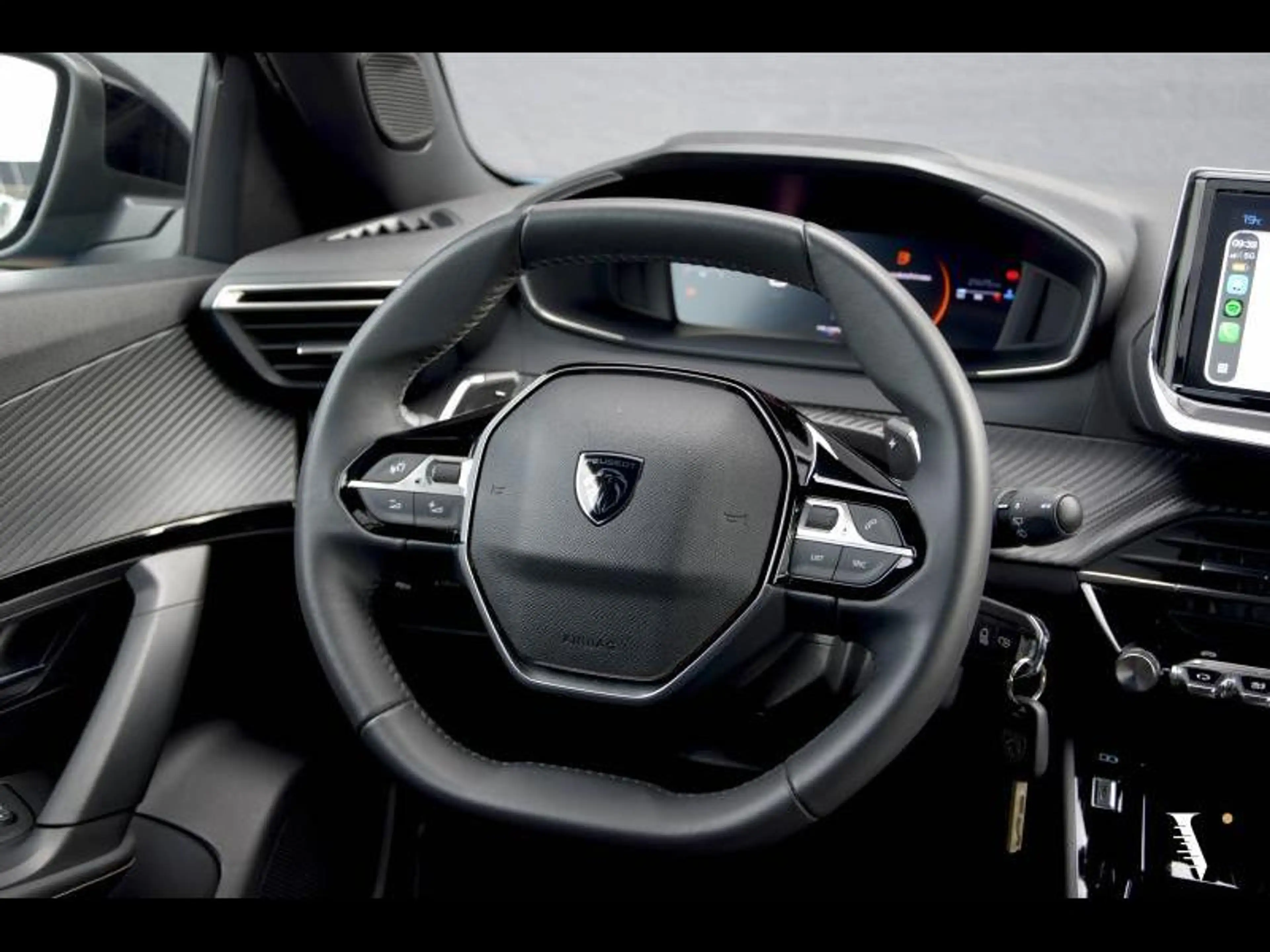 Peugeot 2008 CARPLAY | CRUISE | PDC — photo 6