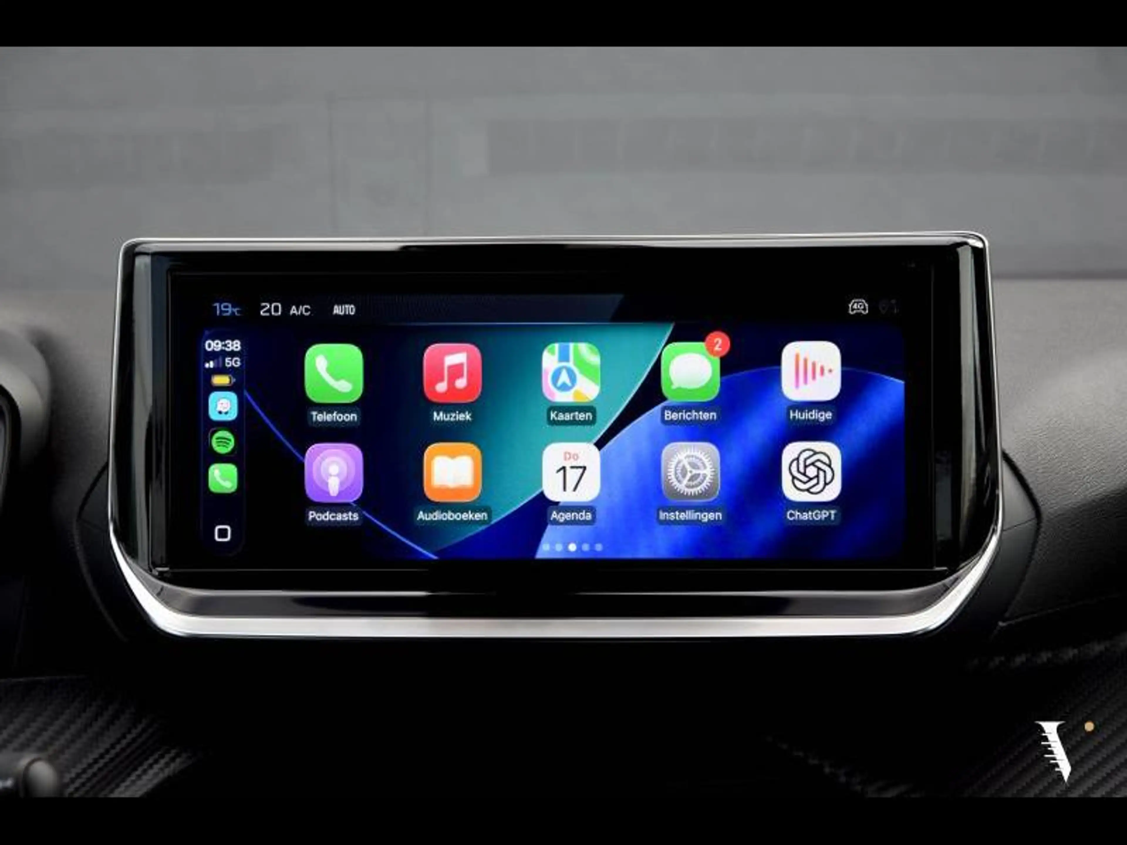 Peugeot 2008 CARPLAY | CRUISE | PDC — photo 12