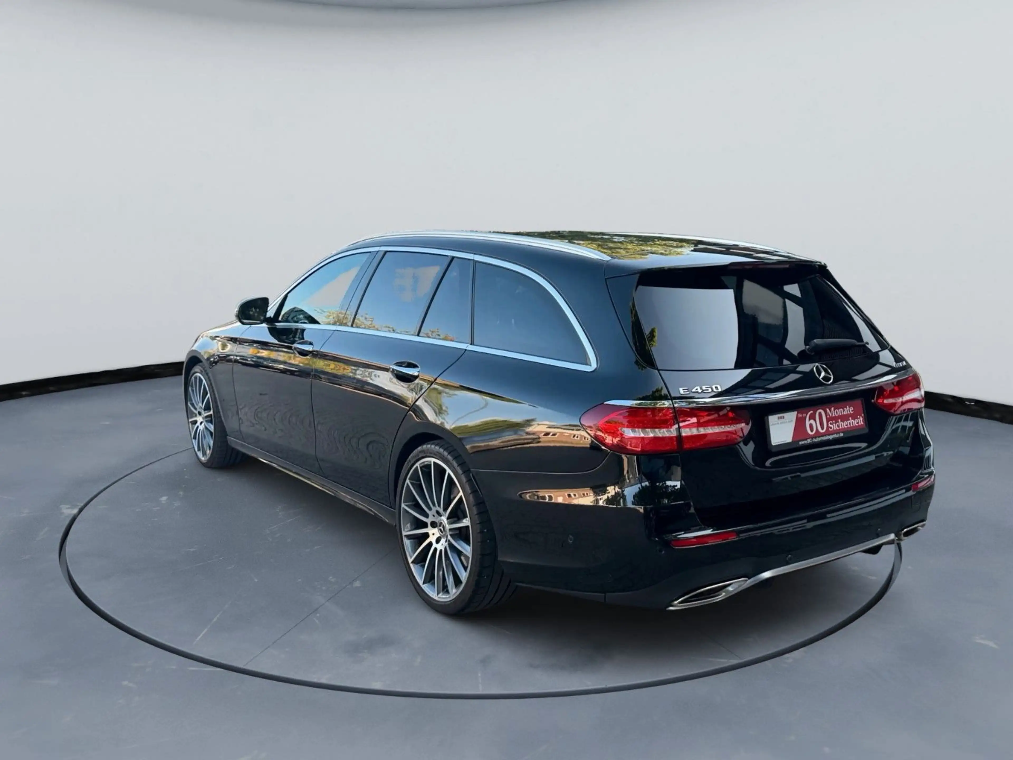 Mercedes-Benz E 450 T-Modell E 450 4Matic AMG Line 360 Memory Pano — photo 13