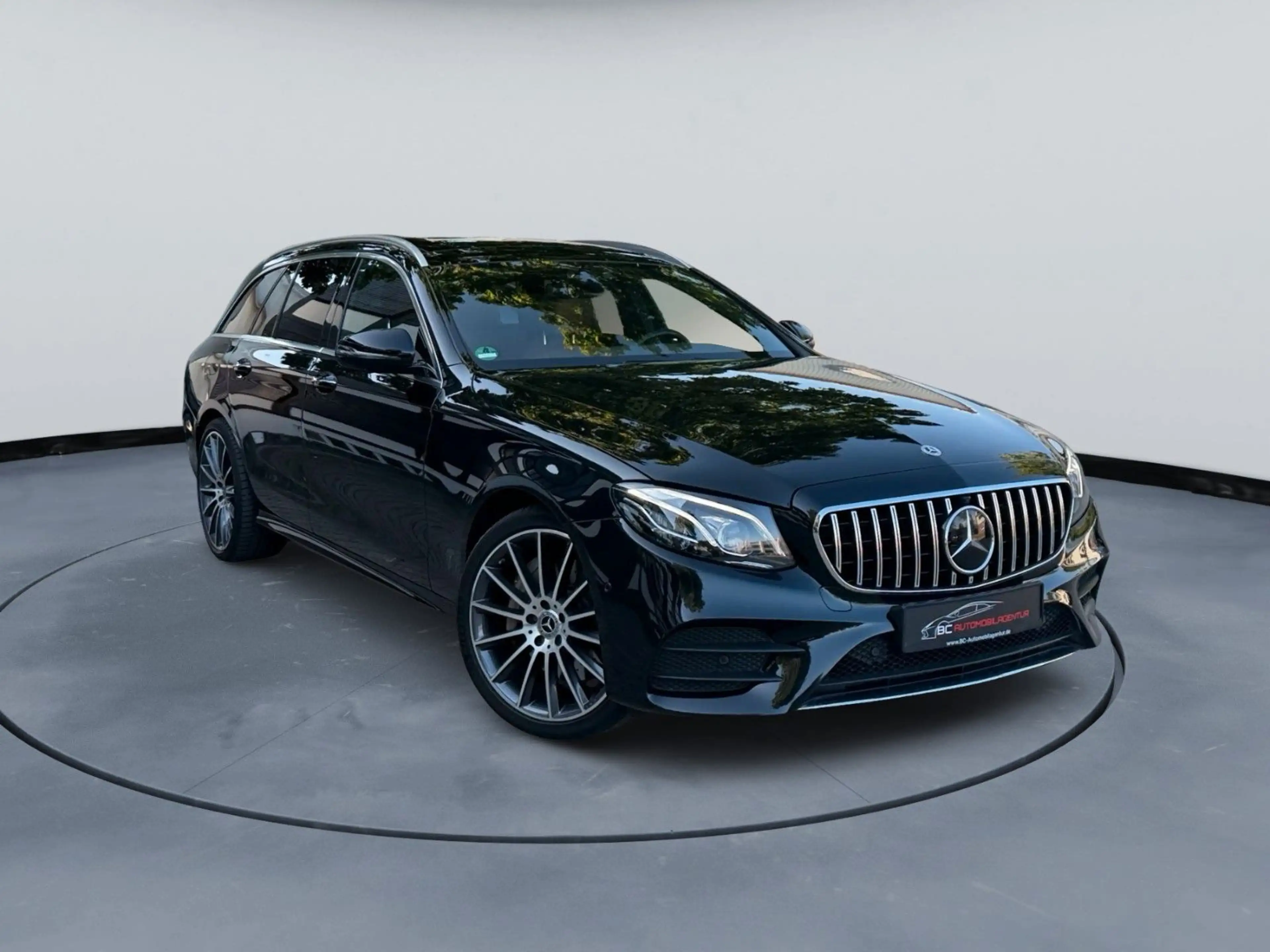 Mercedes-Benz E 450 T-Modell E 450 4Matic AMG Line 360 Memory Pano