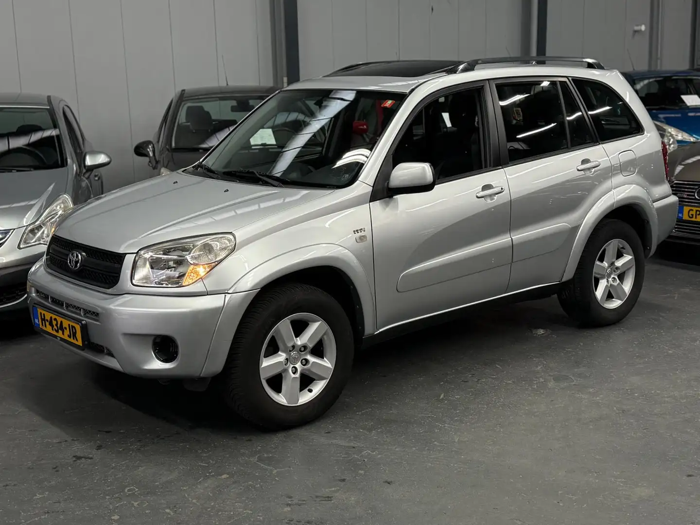 Toyota RAV 4 2.0-16V VVT-i Sol Automaat Schuifdak Nieuwe APK NA Gris - 1