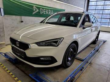 Sportstourer Style Plug-In e-Hybrid 1.Hand