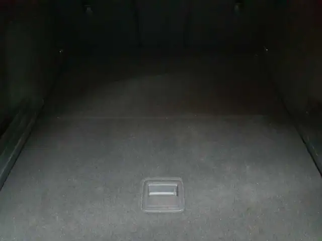 Volkswagen Passat view 15