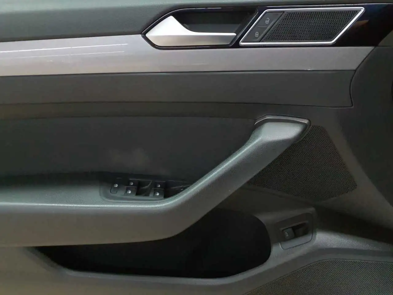 Volkswagen Passat Variant 2.0 TDI Business AHK KAM NAV, миниатюра 19