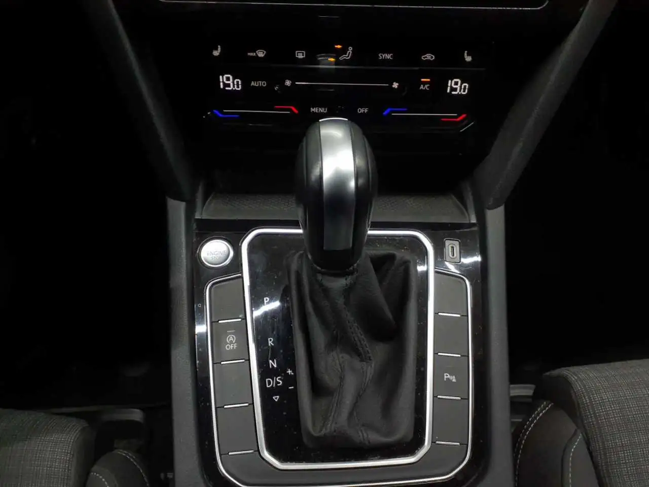 Volkswagen Passat Variant 2.0 TDI Business AHK KAM NAV, миниатюра 10