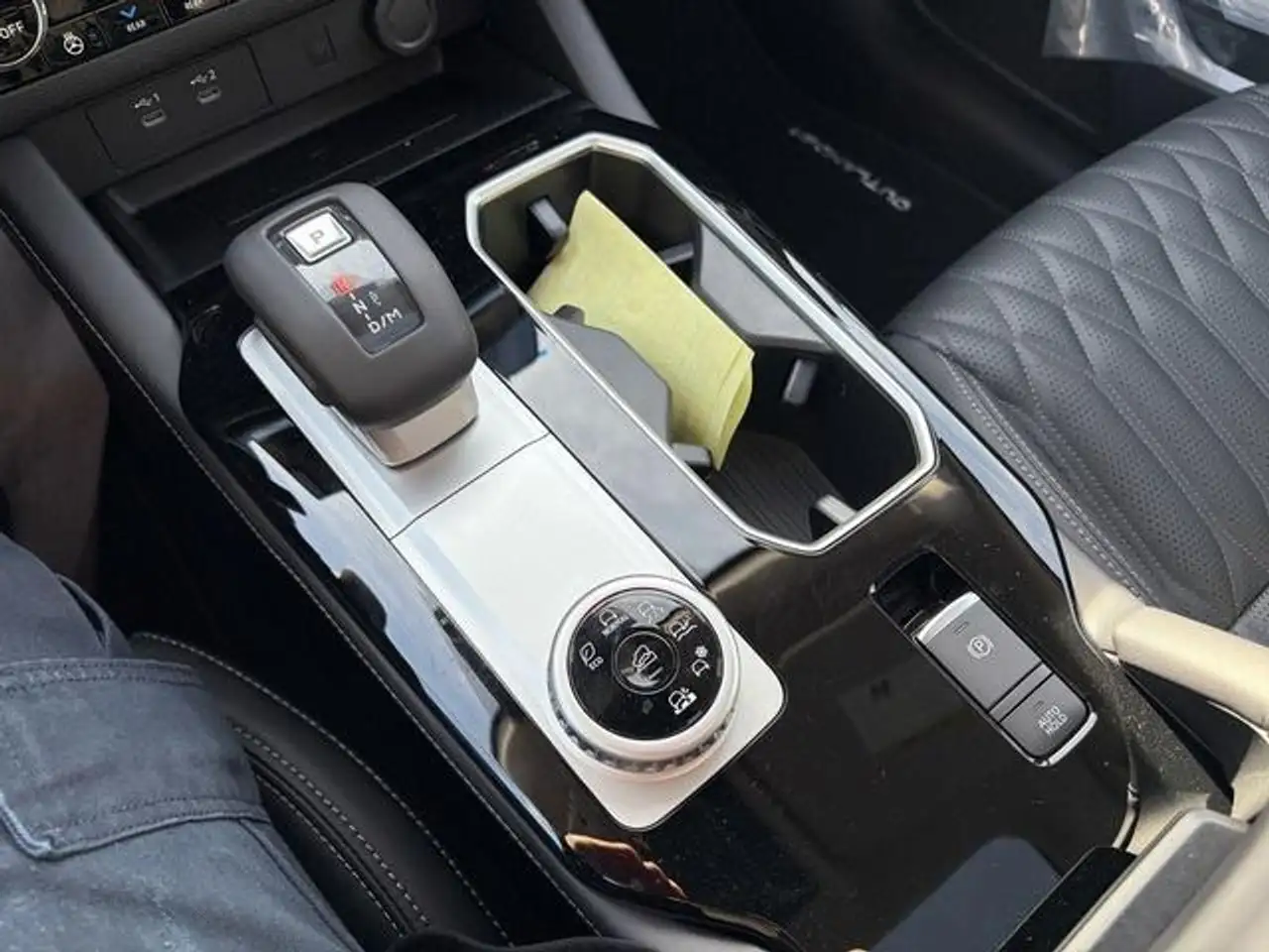 Mitsubishi Outlander снимка Mitsubishi Outlander