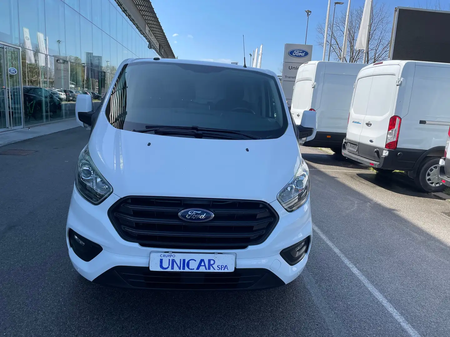 Ford Transit Custom 340 L2 VAN TREND C.AUTOMATICO 130CV Bianco - 2