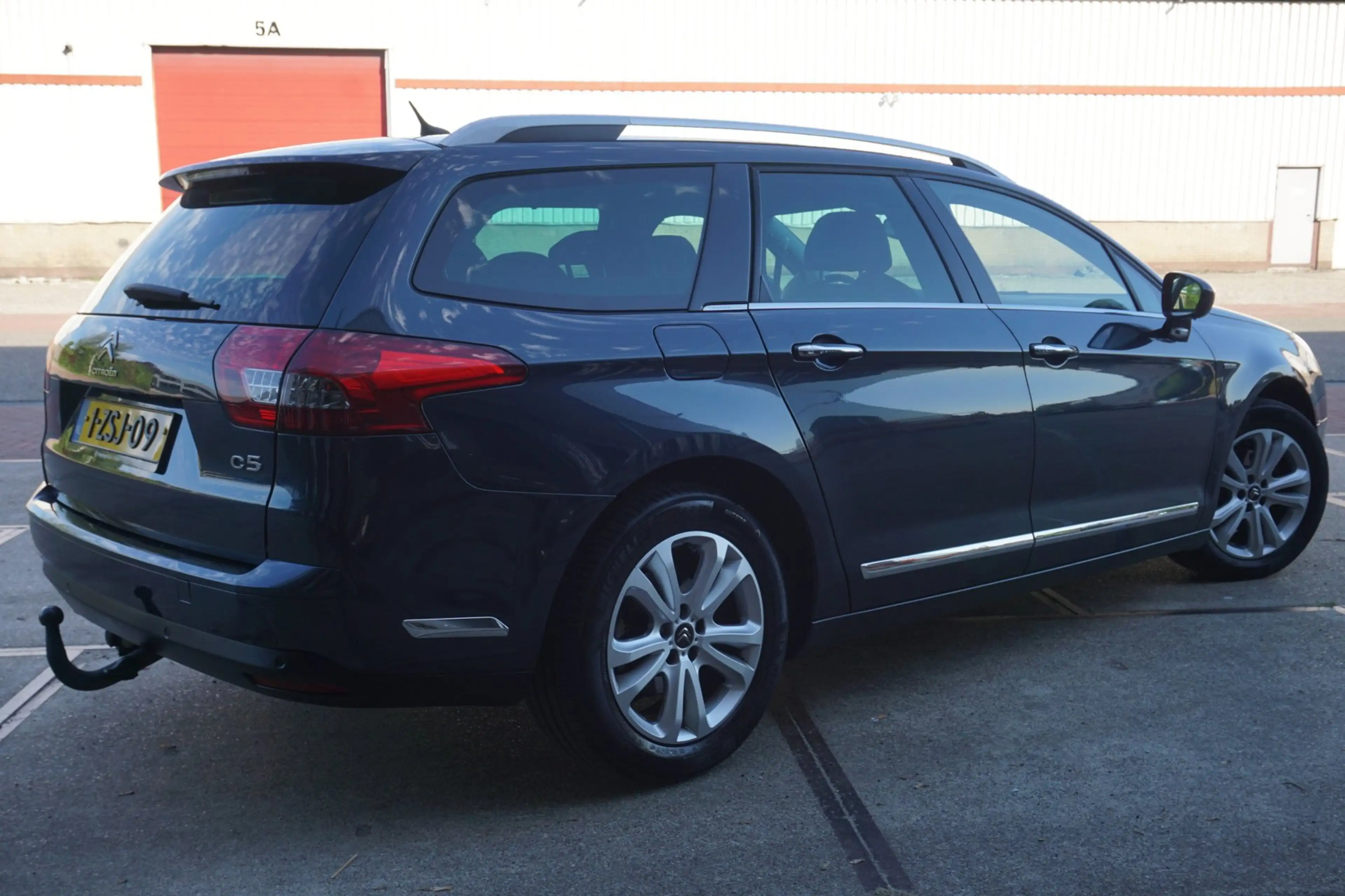 Citroen C5 Tourer 1.6 THP Exclusive * Zeer Nette Auto * — photo 2