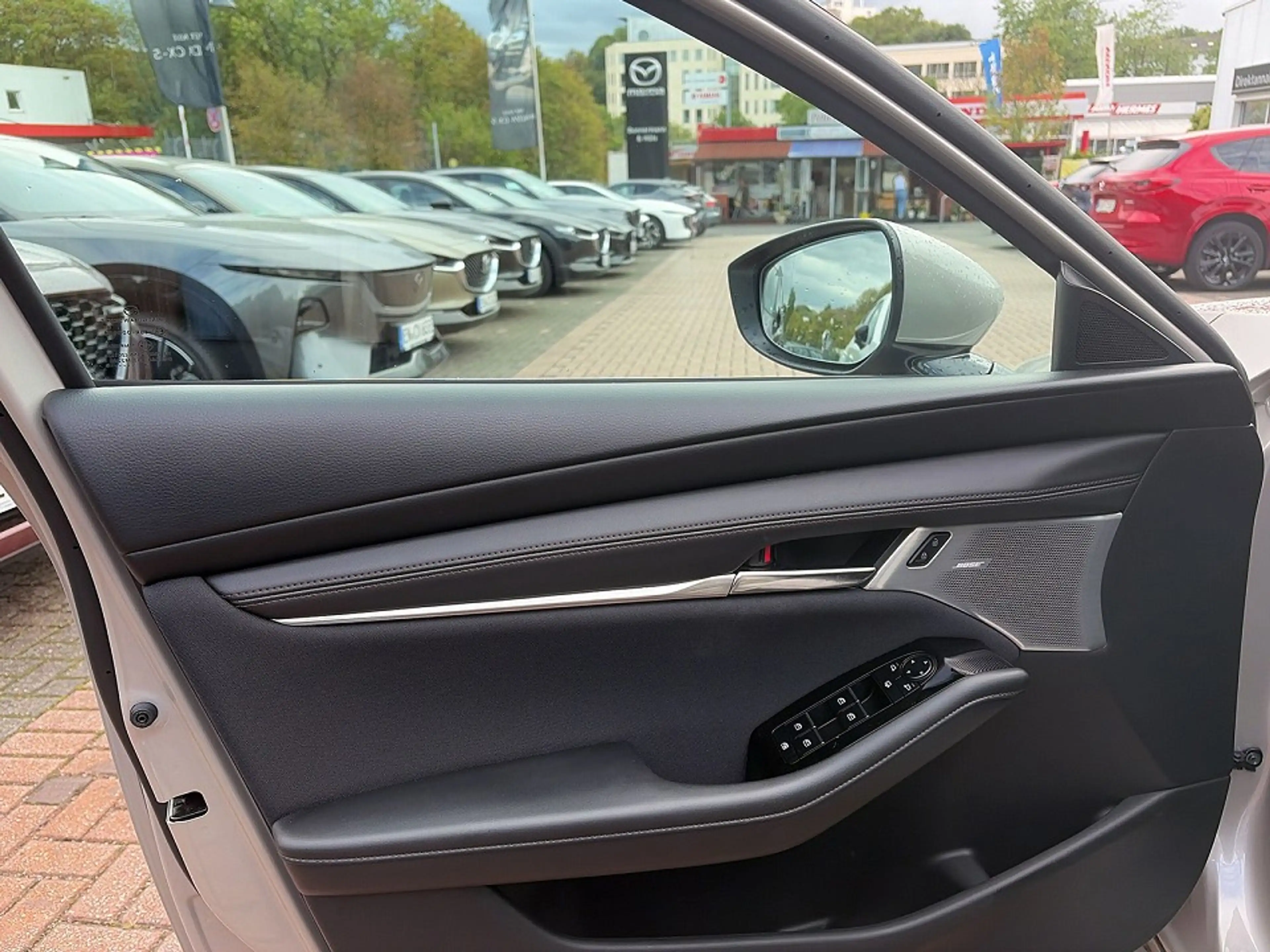 Mazda 3 2.5 Exclusive-line *Matrix-LED*BOSE*360°* — photo 12