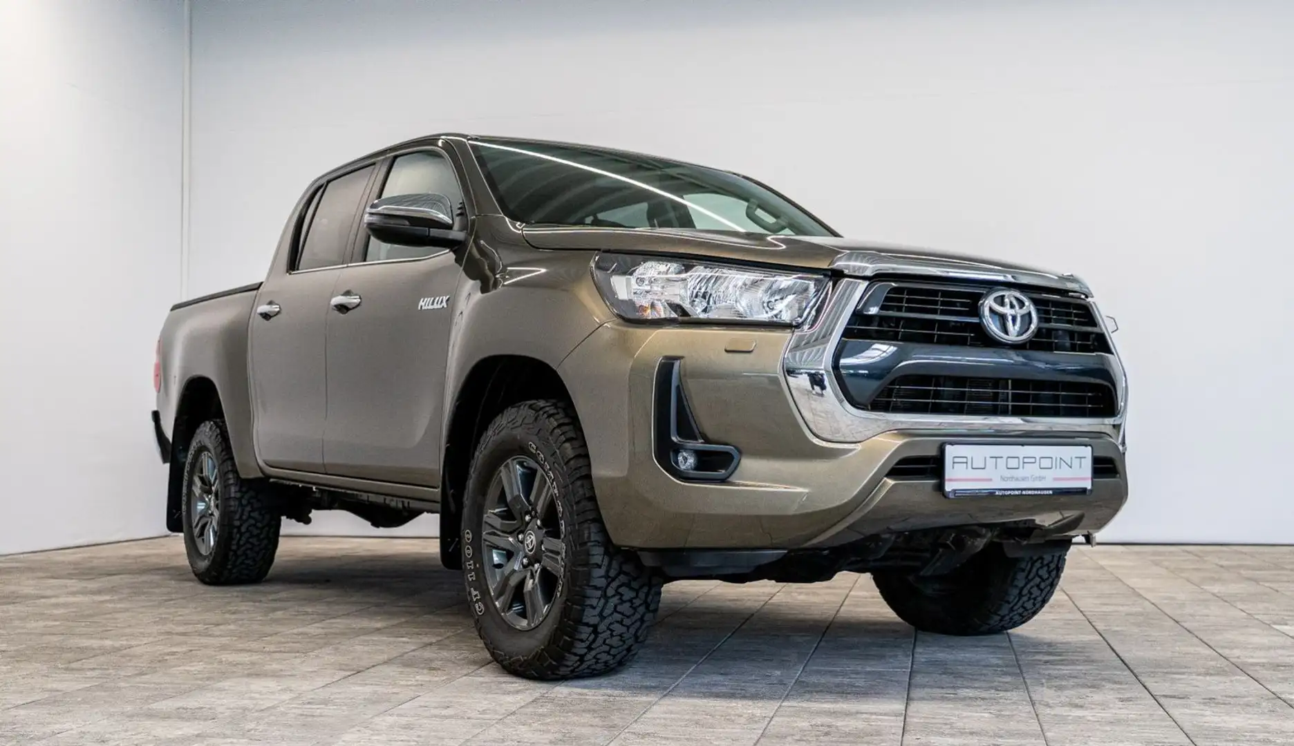 Toyota Hilux 2.8 D-4D 4x4 °RFK°SHZ°AHK° Grün - 1