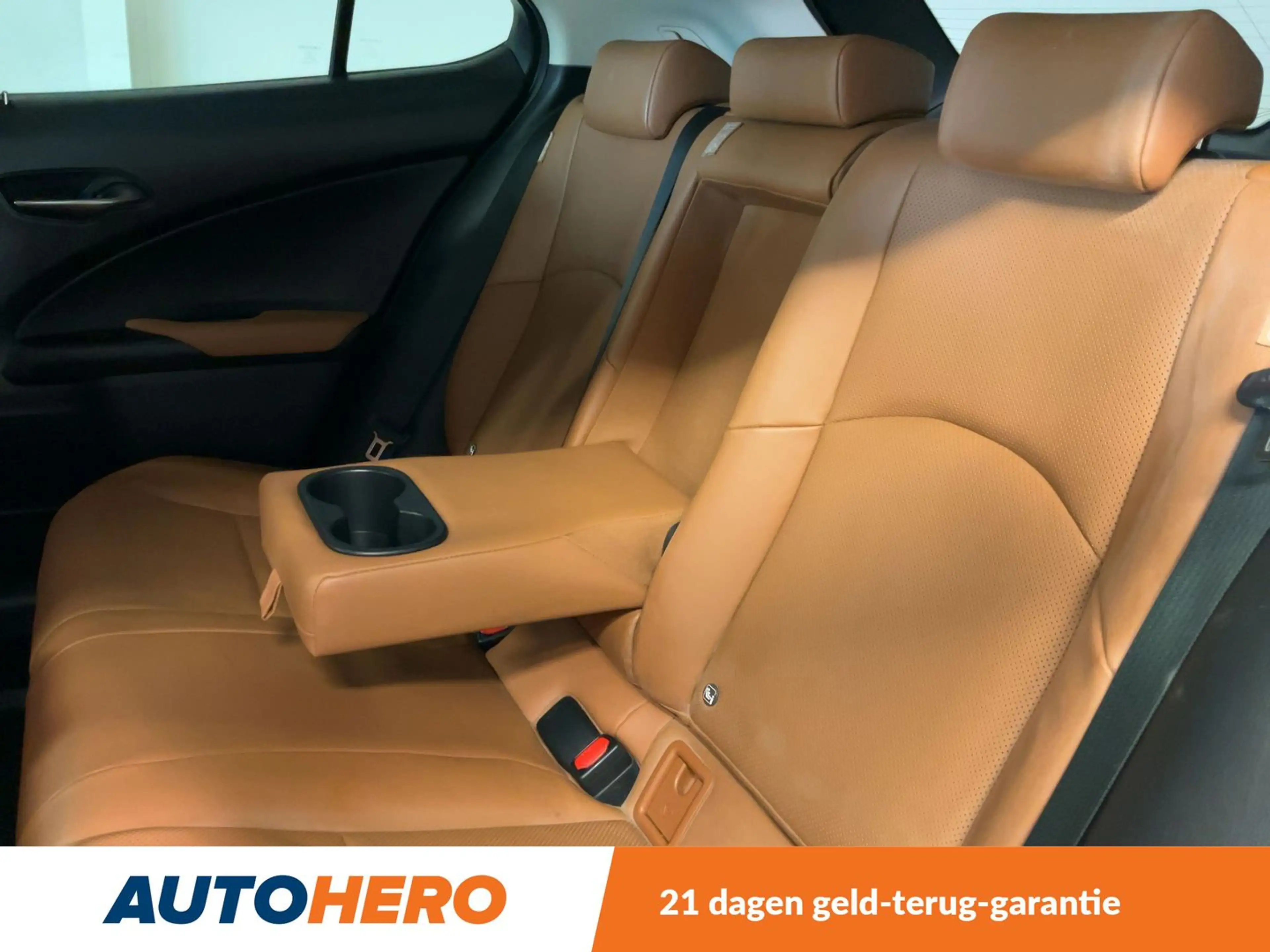 Lexus UX 250h UX 250h Luxury Line — photo 14