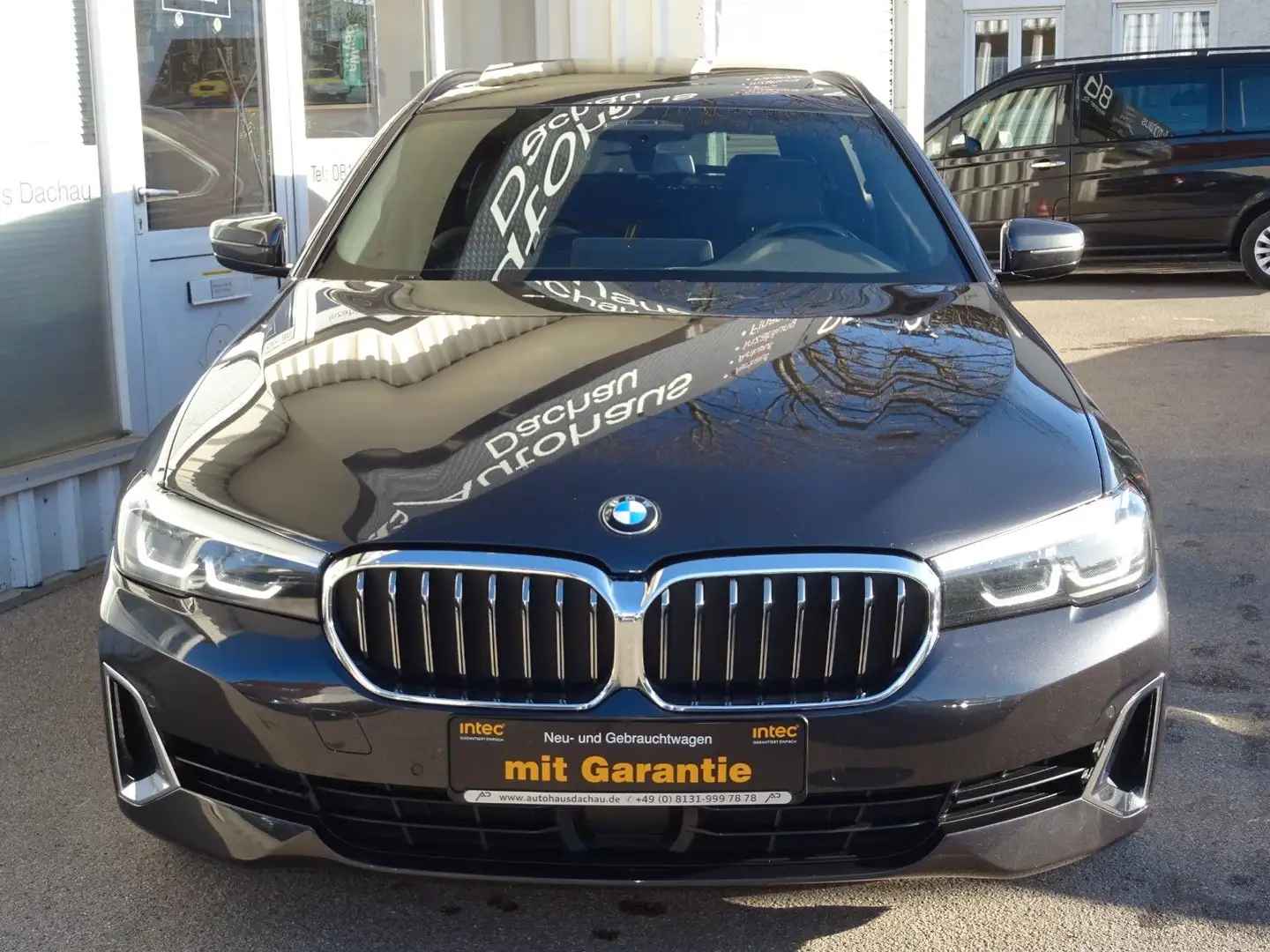 BMW 540 d xDrive Touring Aut Luxury Line Navi LEDer Gris - 2