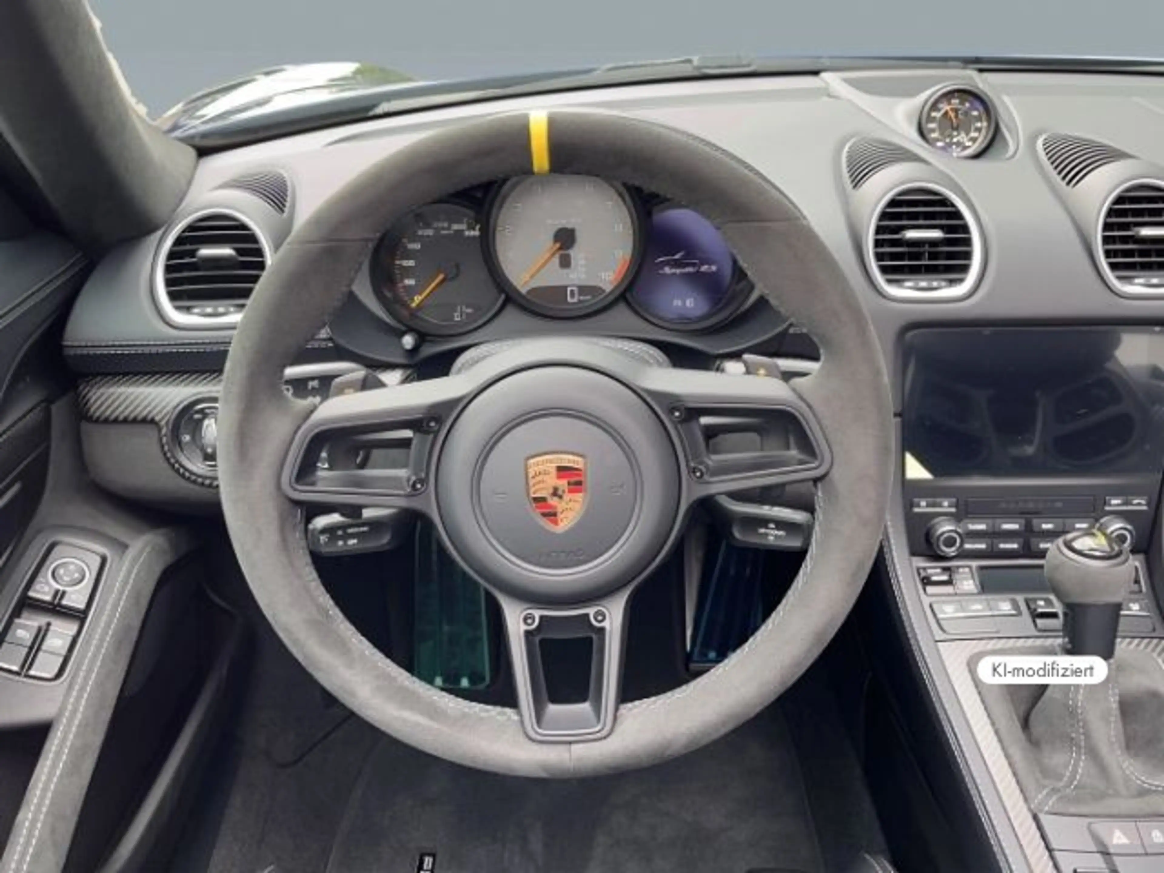 Porsche 718 Spyder RS — photo 12