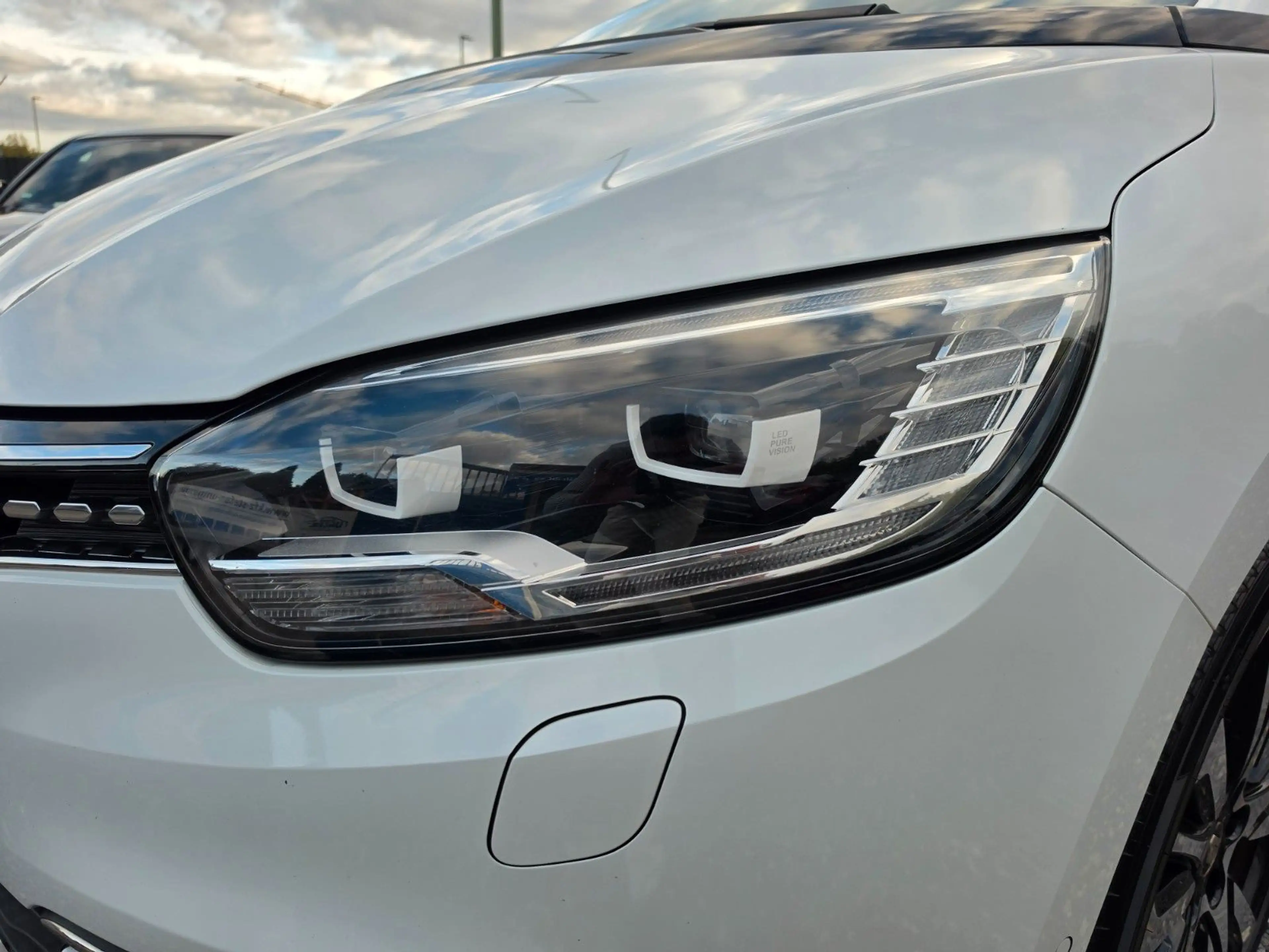 Renault Scenic GRAND SCENIC IV INITIALE PARIS BOSE LED FULL /// — photo 8