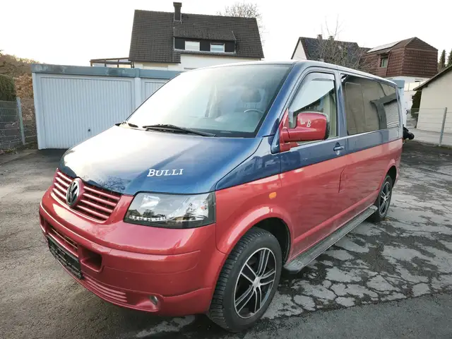 Volkswagen T5 Caravelle AHK/7-Sitzer/Alufelgen/Klima/Allwetter/MTM Leistun
