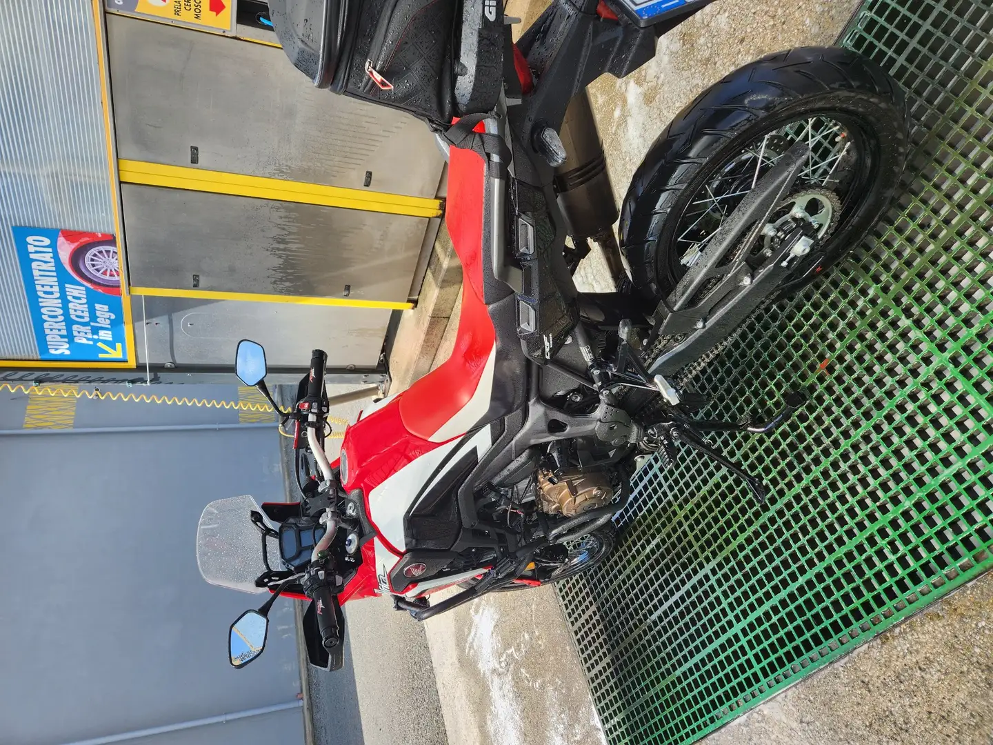 Honda CRF 1000 africa twin 1000 dct Rouge - 1