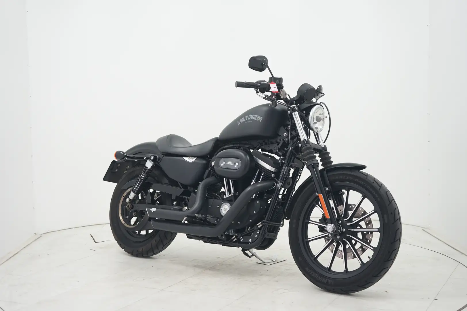Harley-Davidson XL 883 883N IRON Zwart - 2