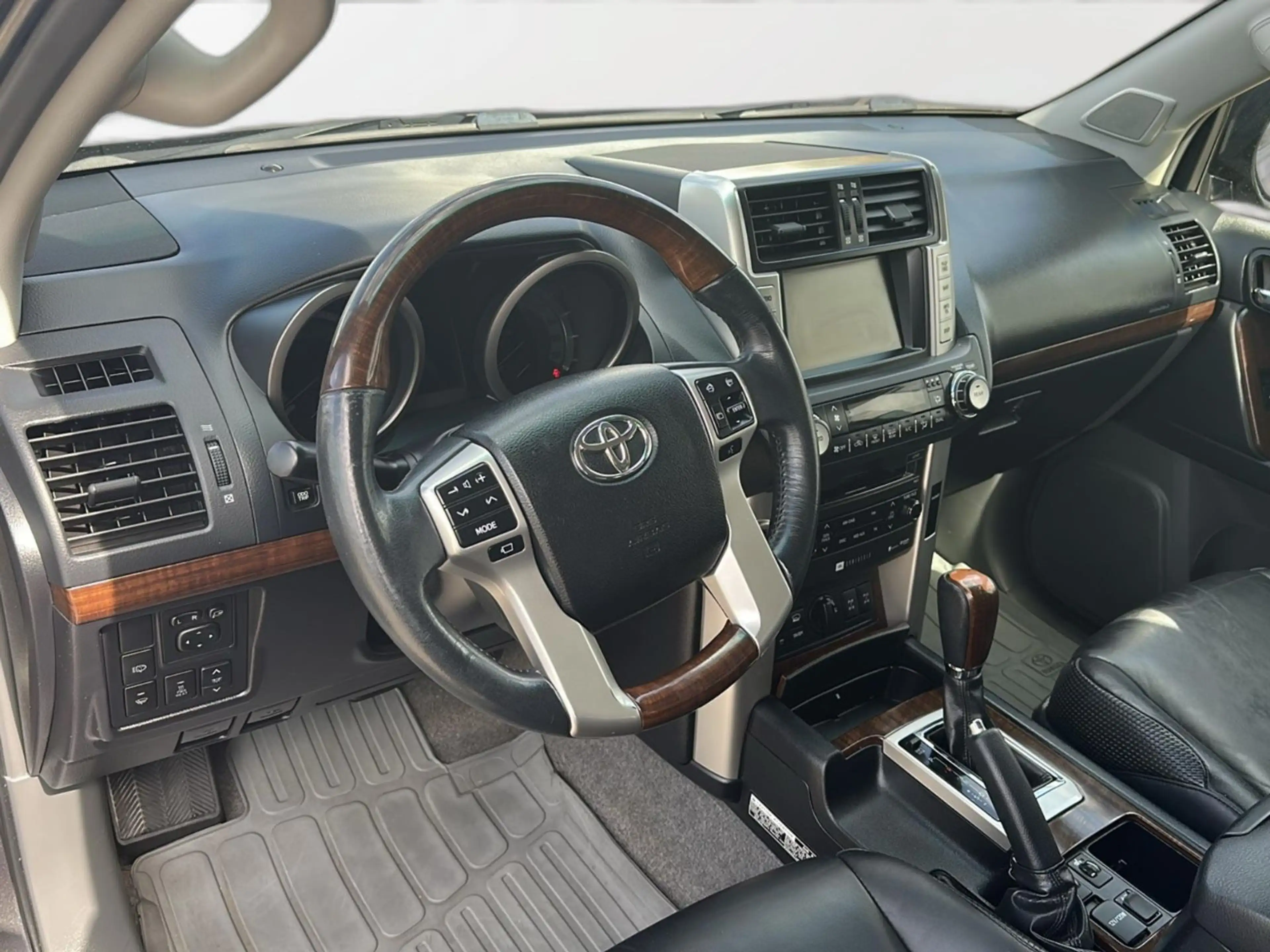 Toyota Land Cruiser *NAVI*SZH*SCHIEBEDACH*VOLLLEDER* — photo 9