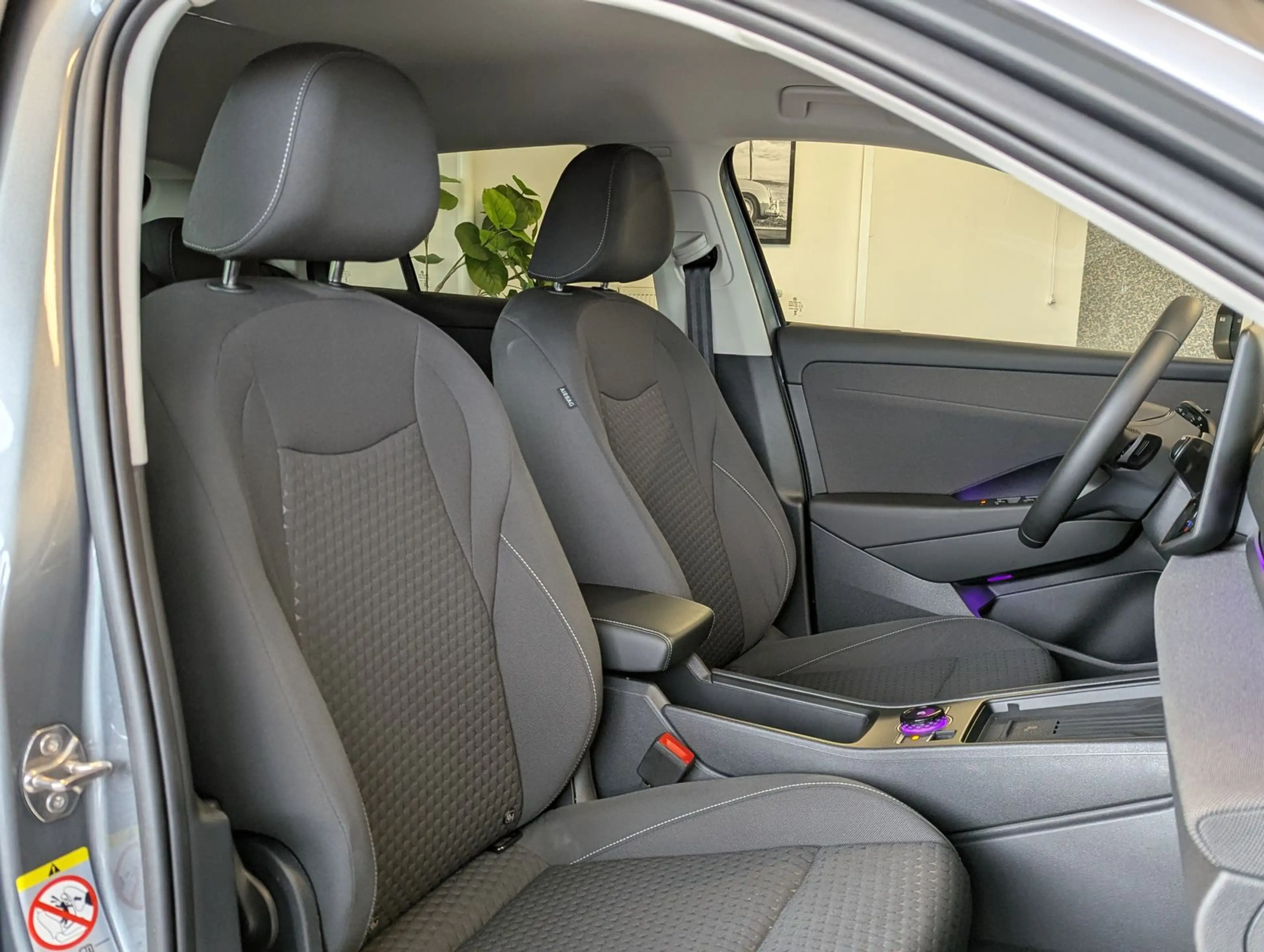 Volkswagen T-Roc 1.5 eTSI Life Kamera LED-Plus ACC Navi AHK — photo 19