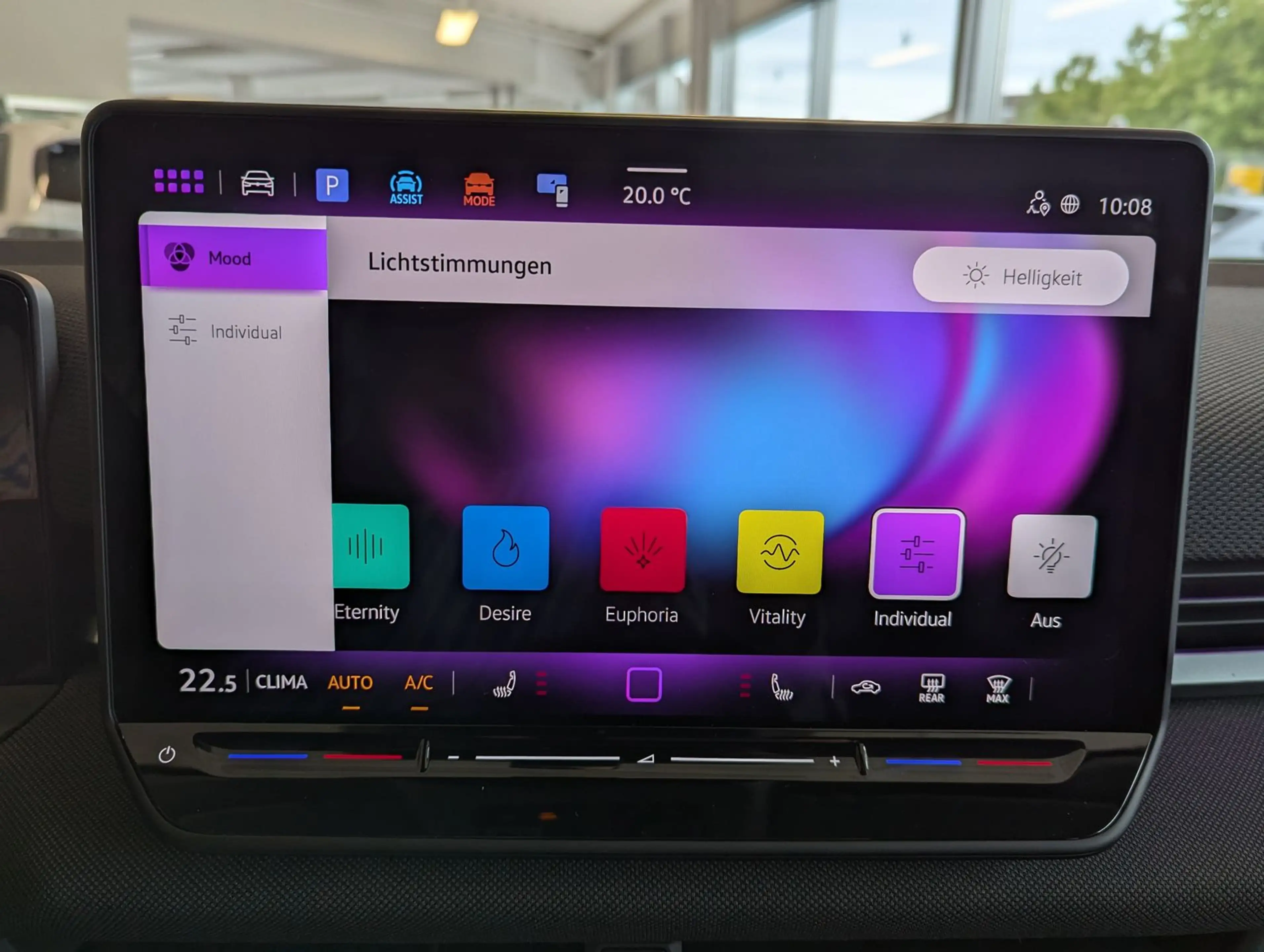 Volkswagen T-Roc 1.5 eTSI Life Kamera LED-Plus ACC Navi AHK — photo 36