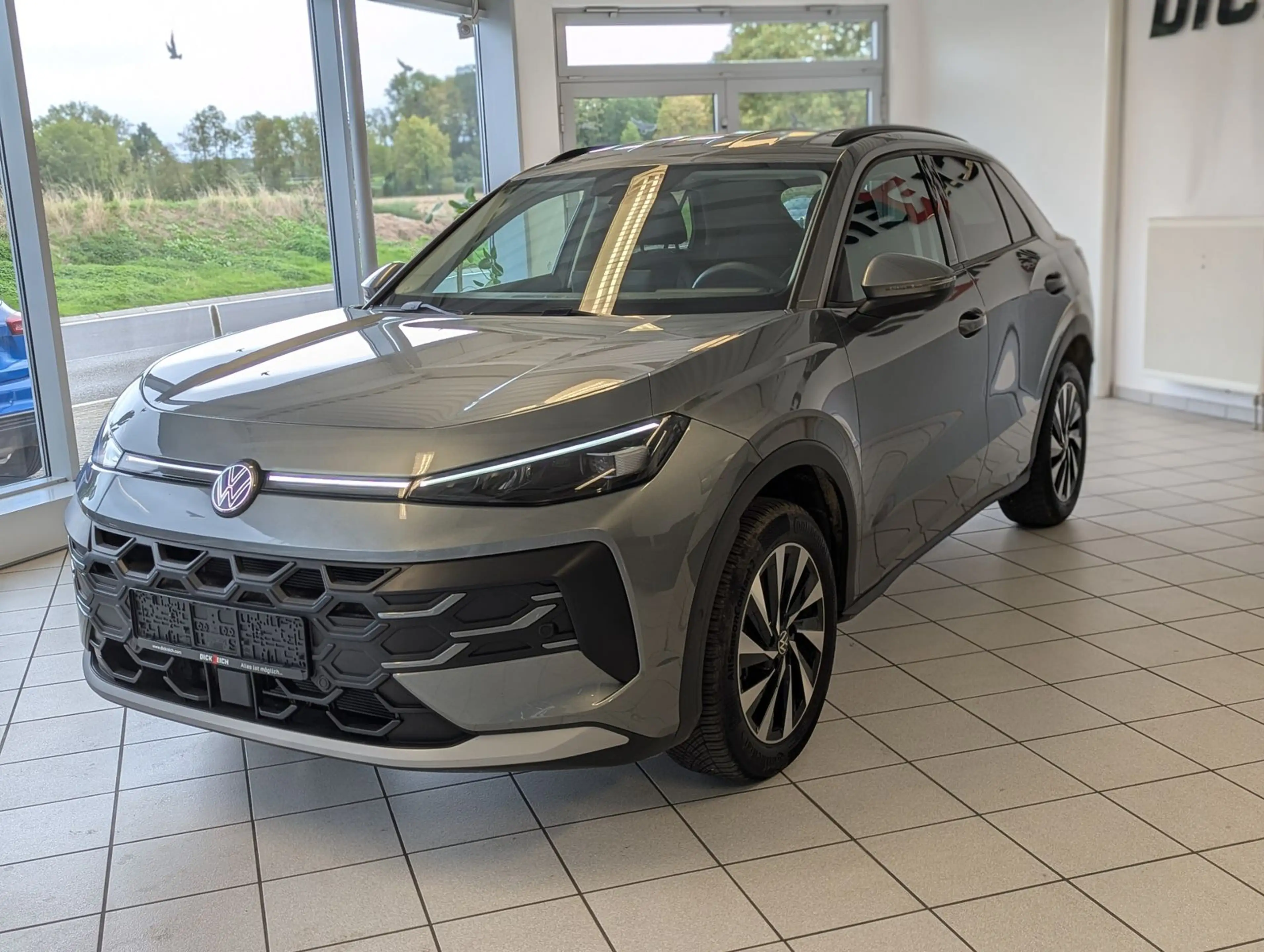 Volkswagen T-Roc 1.5 eTSI Life Kamera LED-Plus ACC Navi AHK — photo 3