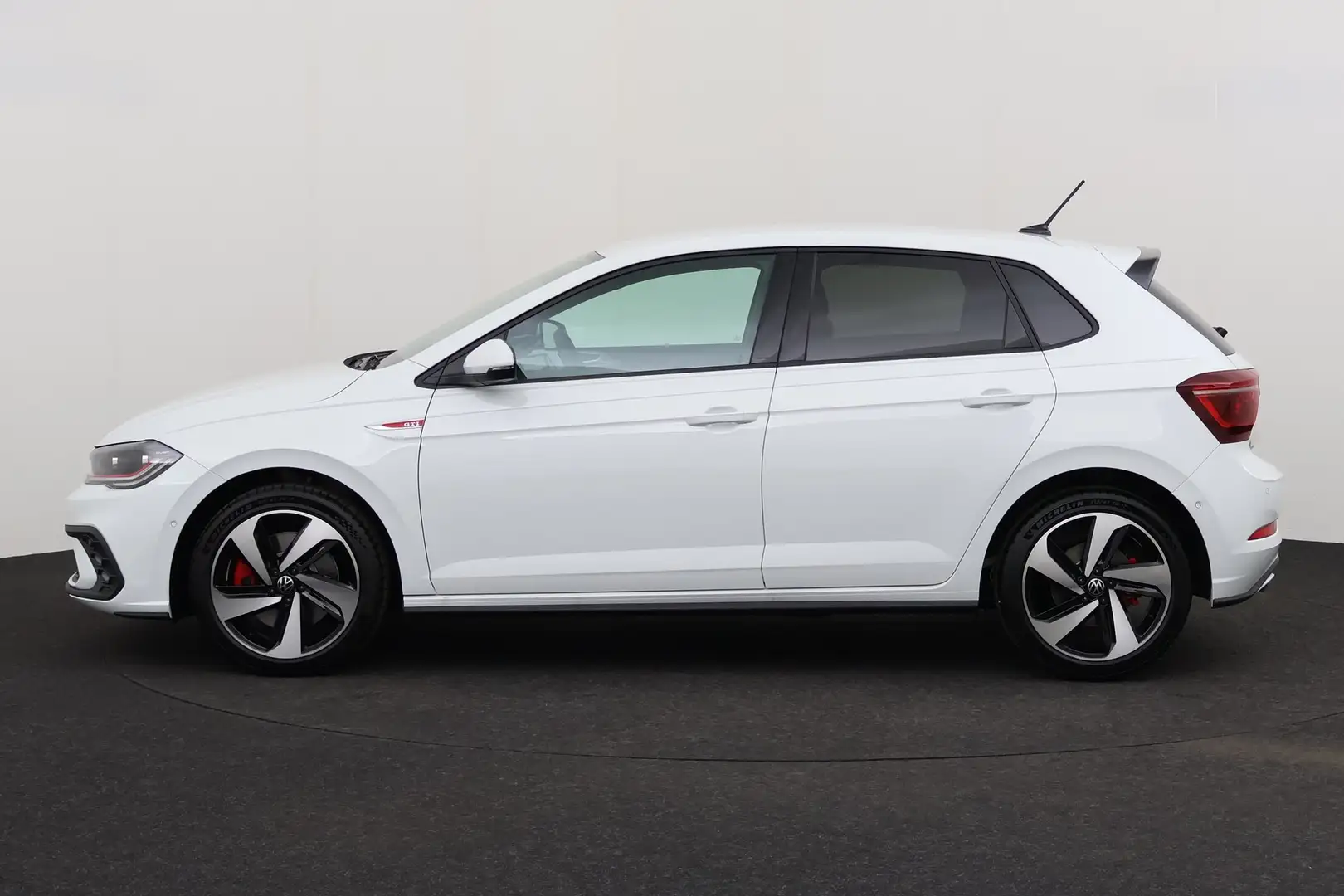 Volkswagen Polo GTI 2.0 TSI DSG + CARPLAY + PDC + CRUISE + ALU 17 Alb - 2