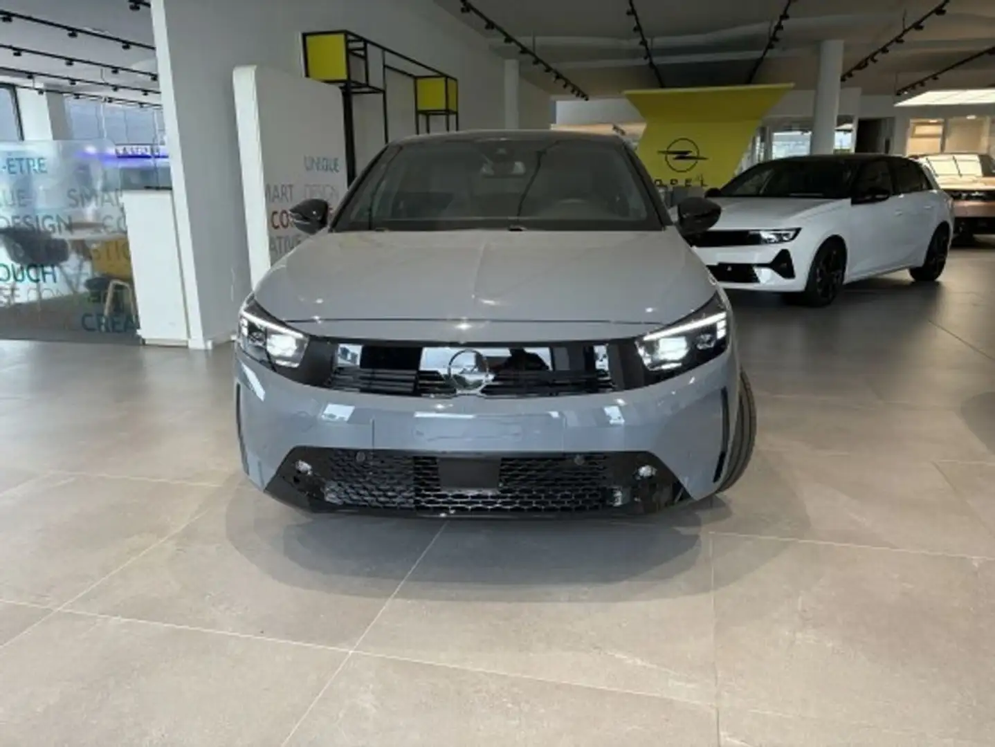 Opel Corsa BEV 51KWH GS LONG RANGE 156 5P Gris - 2