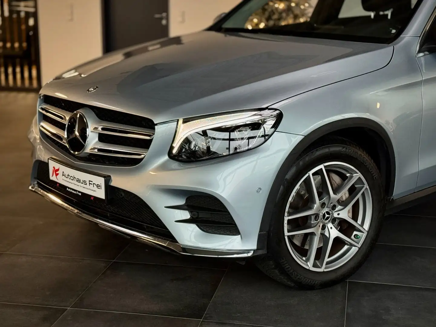 Mercedes-Benz GLC 250 4Matic AMG*1.Hand*Kamera*Panor*Distronic Argent - 2