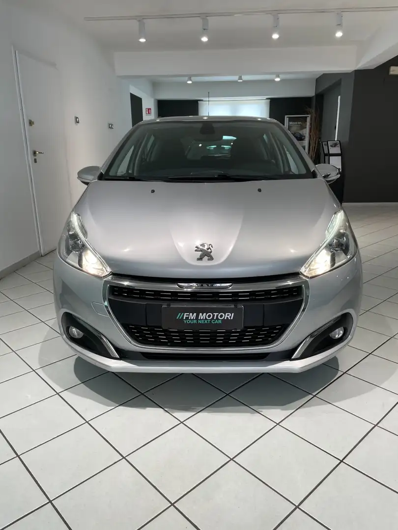 Peugeot 208 BlueHDi 75 5 porte Allure Argento - 2