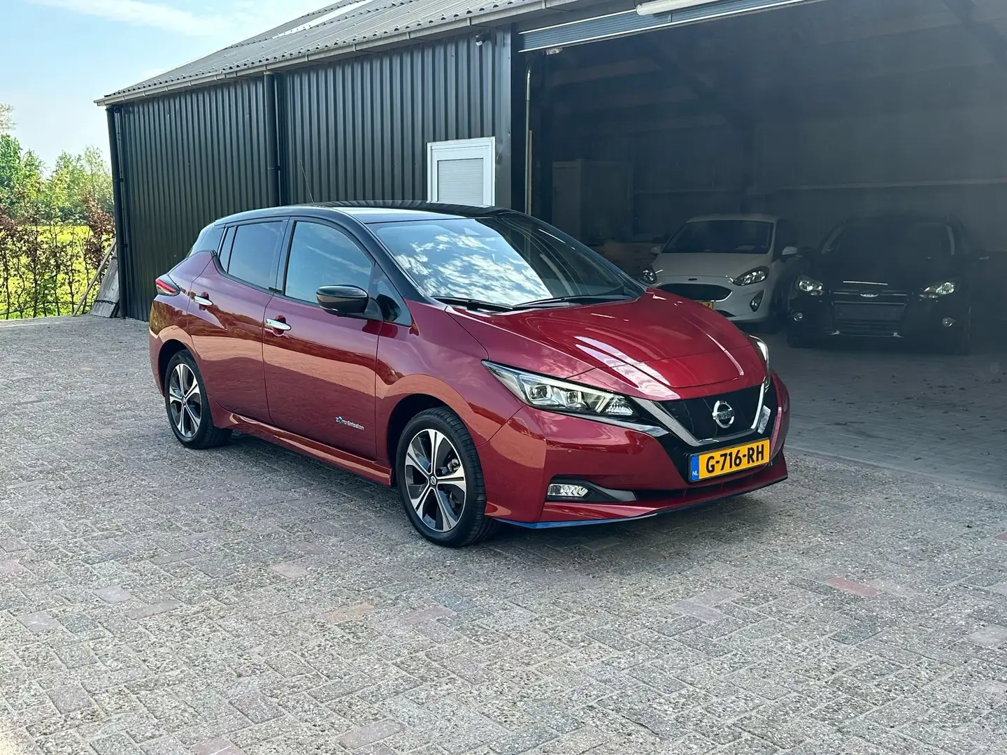 Nissan Leaf 62 kWh /VOL OPTIES/NAP/BOSE/ SOH 90,7% Červená - 1