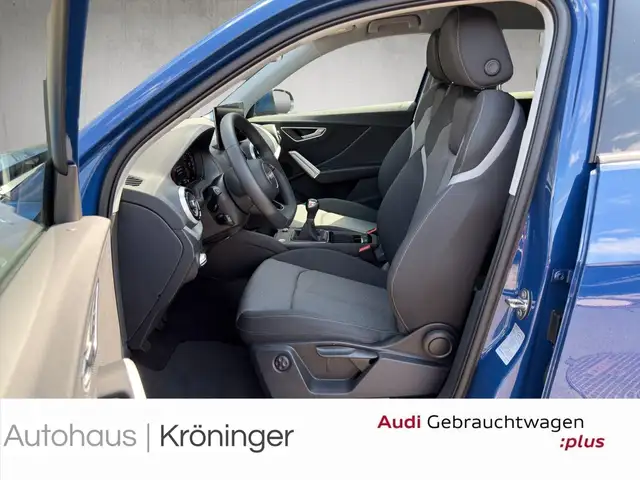 Audi Q2 view 7