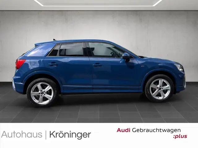 Audi Q2 view 4