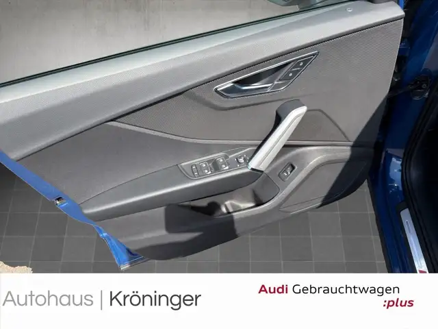 Audi Q2 view 8