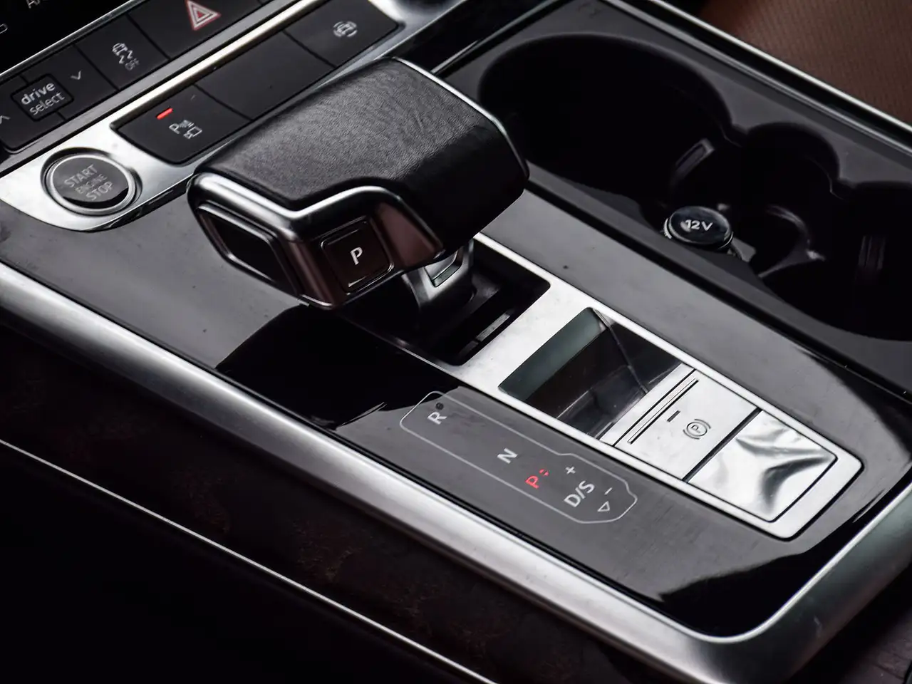 Audi Q7 photo Audi Q7