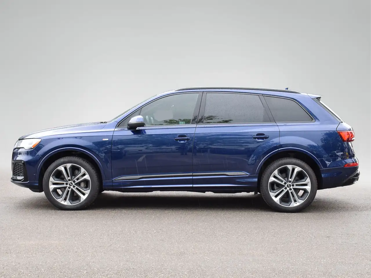 Audi Q7 photo Audi Q7