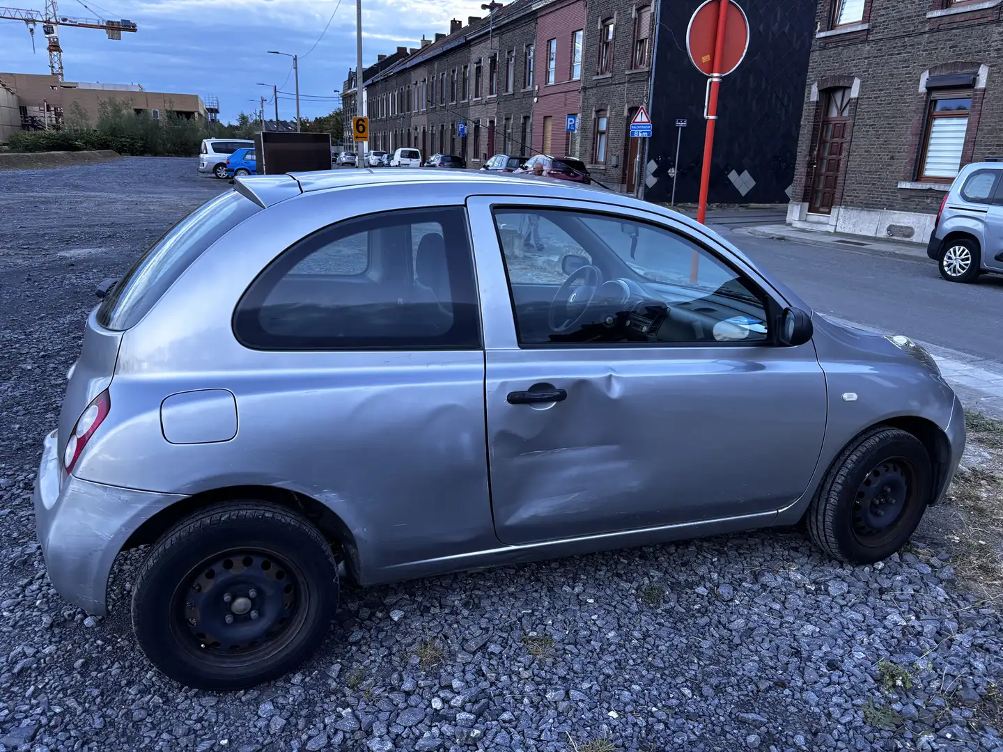 Nissan Micra 1.0 - 2