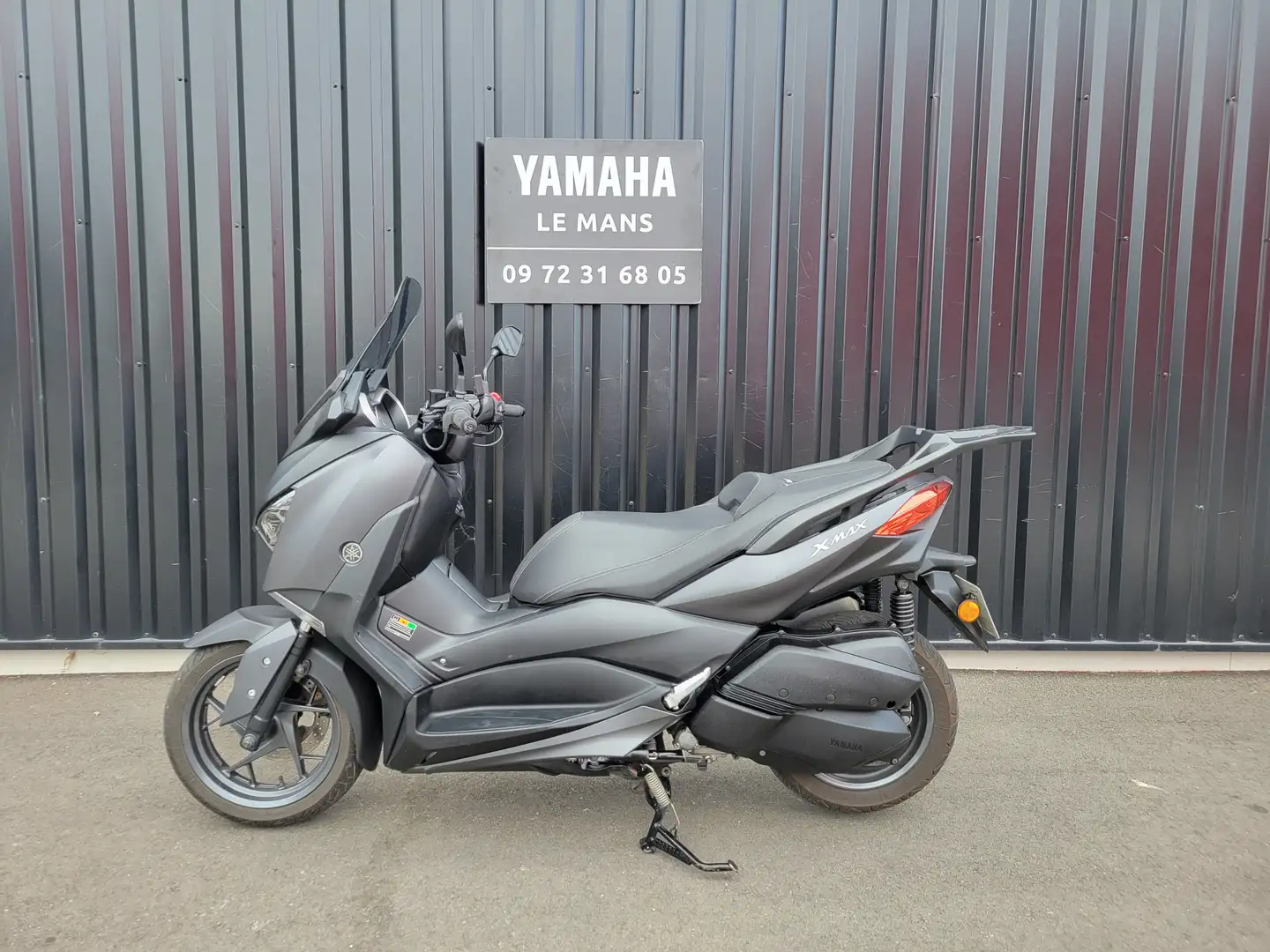 Yamaha X-Max 300 Сірий - 1