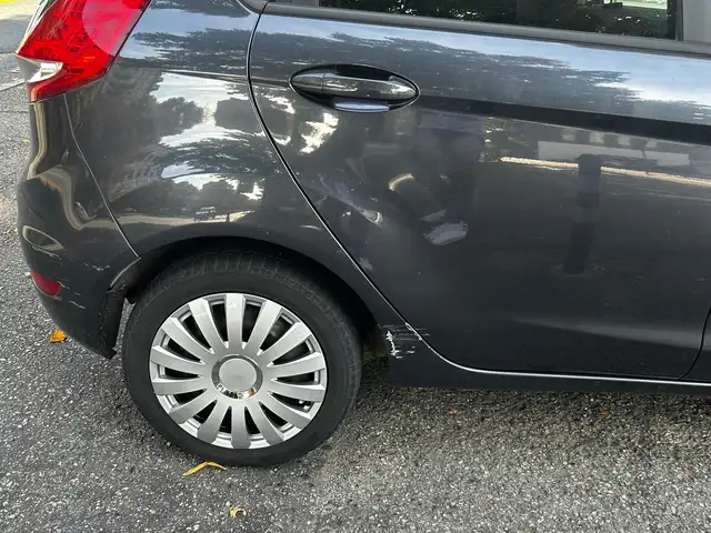 Ford Fiesta view 4