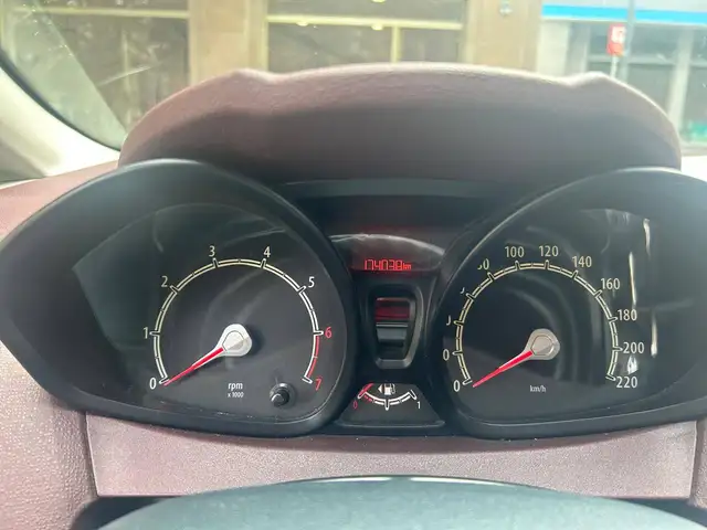 Ford Fiesta view 14