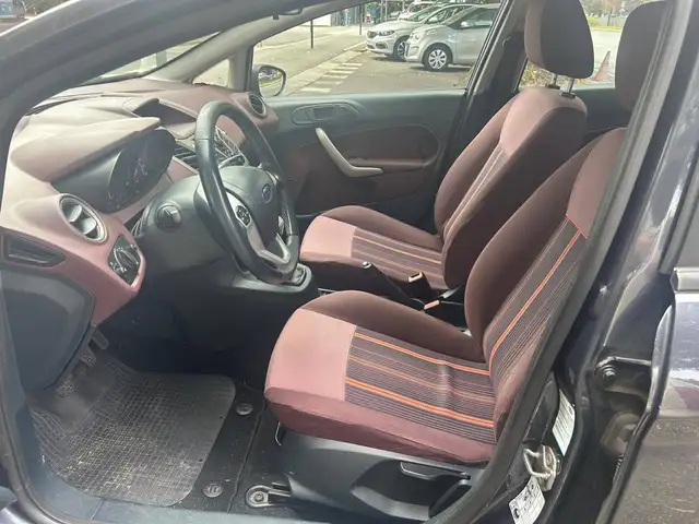Ford Fiesta view 12