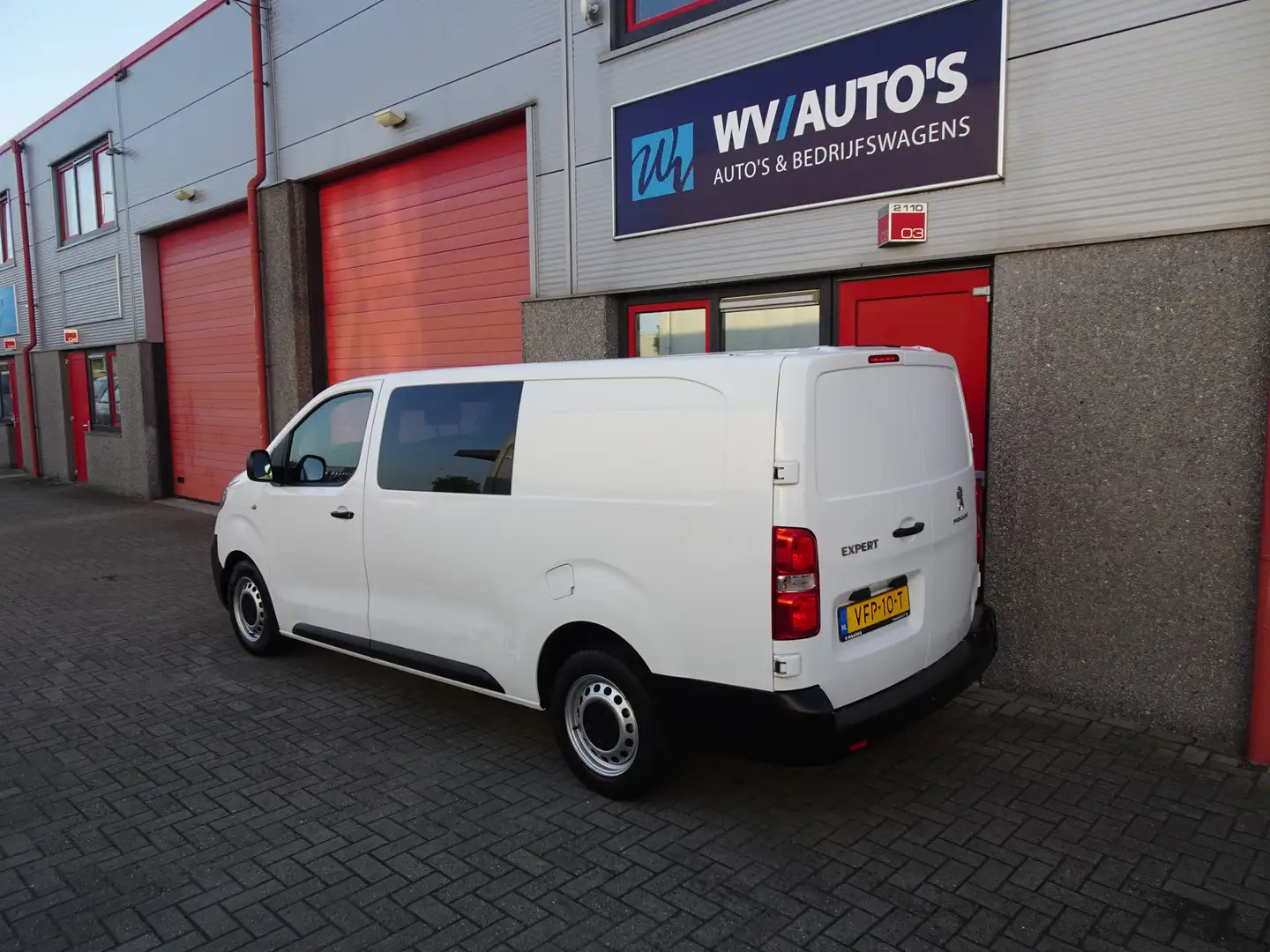 Peugeot Expert 2.0 BlueHDI 120 Long Premium DC 6 pers airco Білий - 2