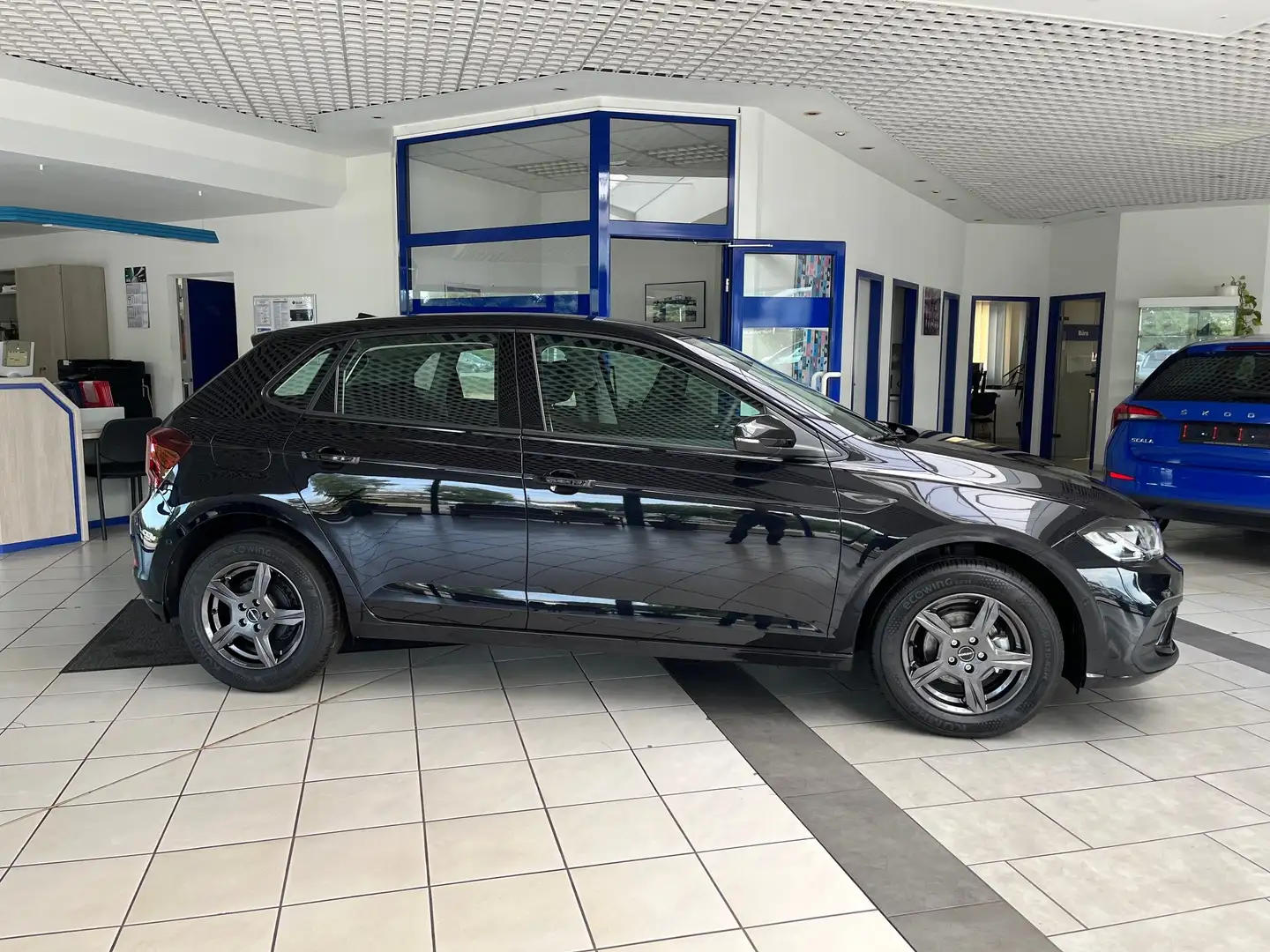 Volkswagen Polo Life 1.0 TSI-DSG,IQ-Drive,Park,Sitzheiz,LED Zwart - 1