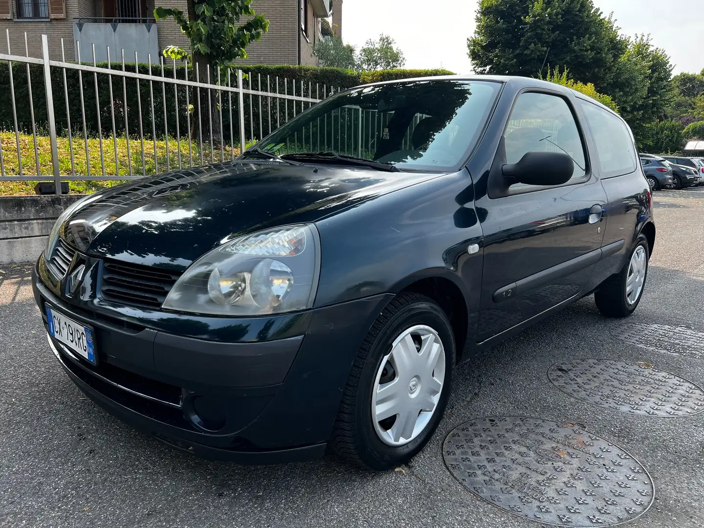 Renault Clio Clio 3p 1.2 Euro 4 adatta a neopatentati Blu/Azzurro - 1