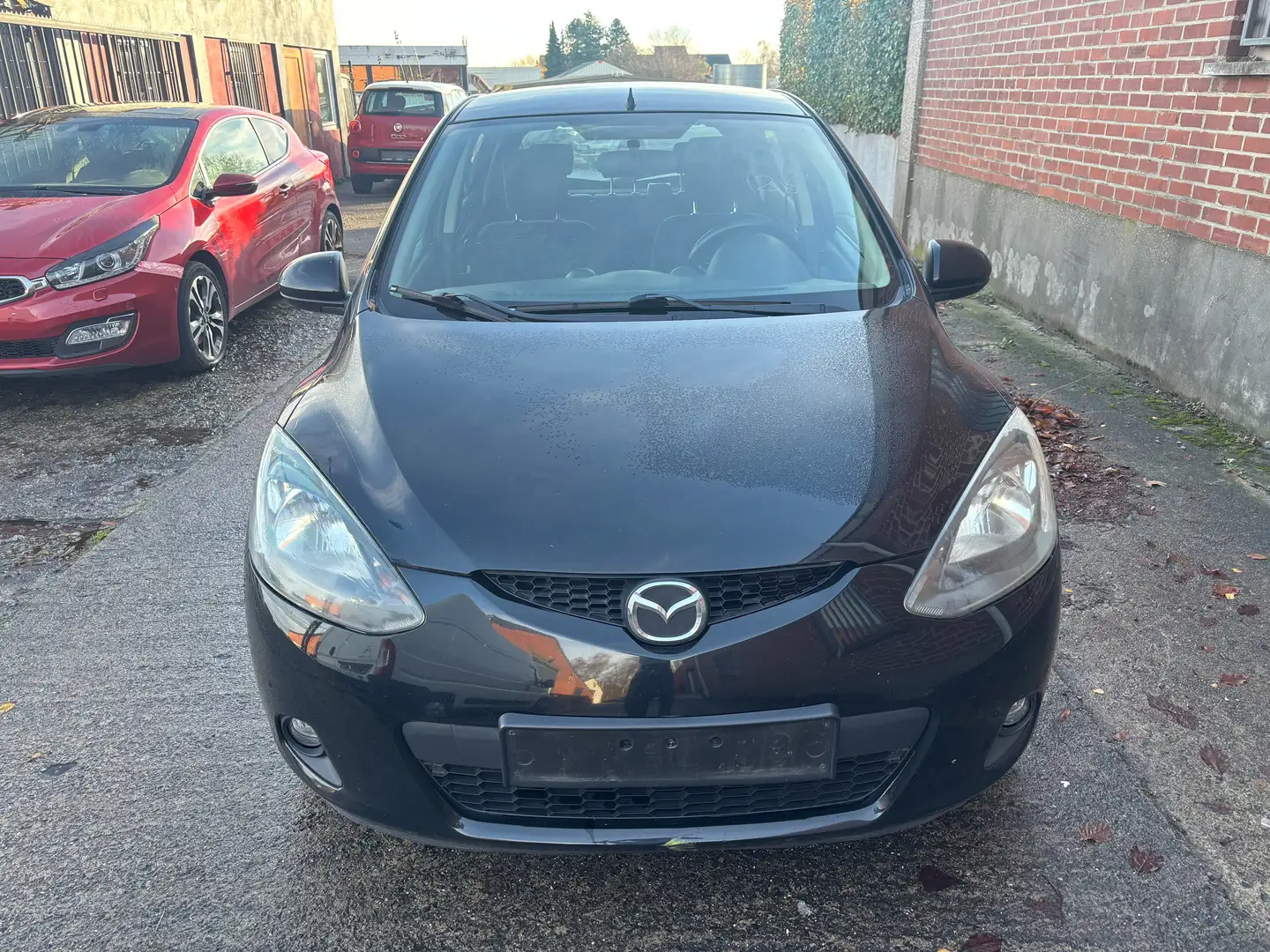 Mazda 2 2 1.3i Groove Zwart - 1