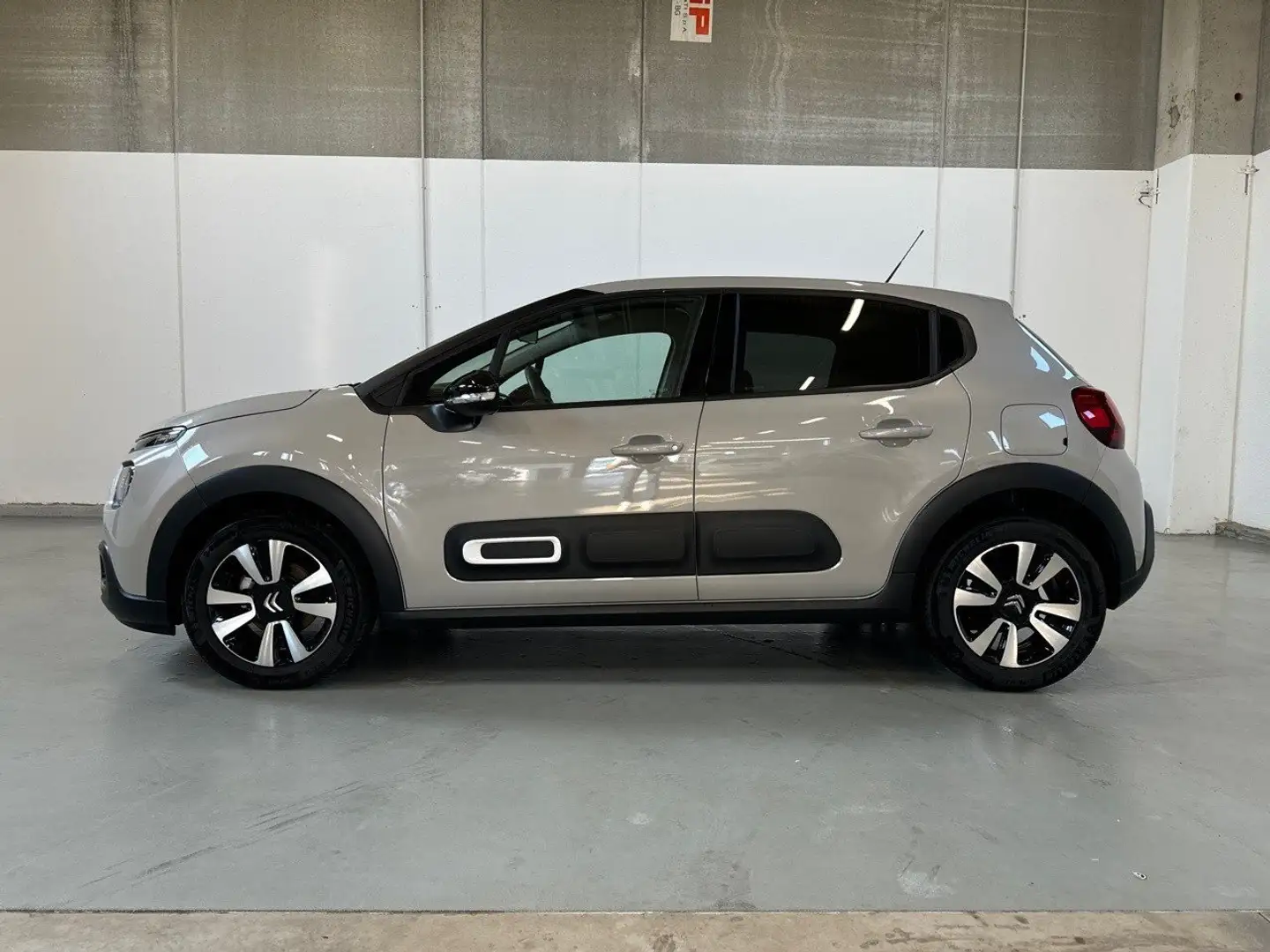 Citroen C3 PureTech 83 S&S MAX Neo Patentati Beige - 2