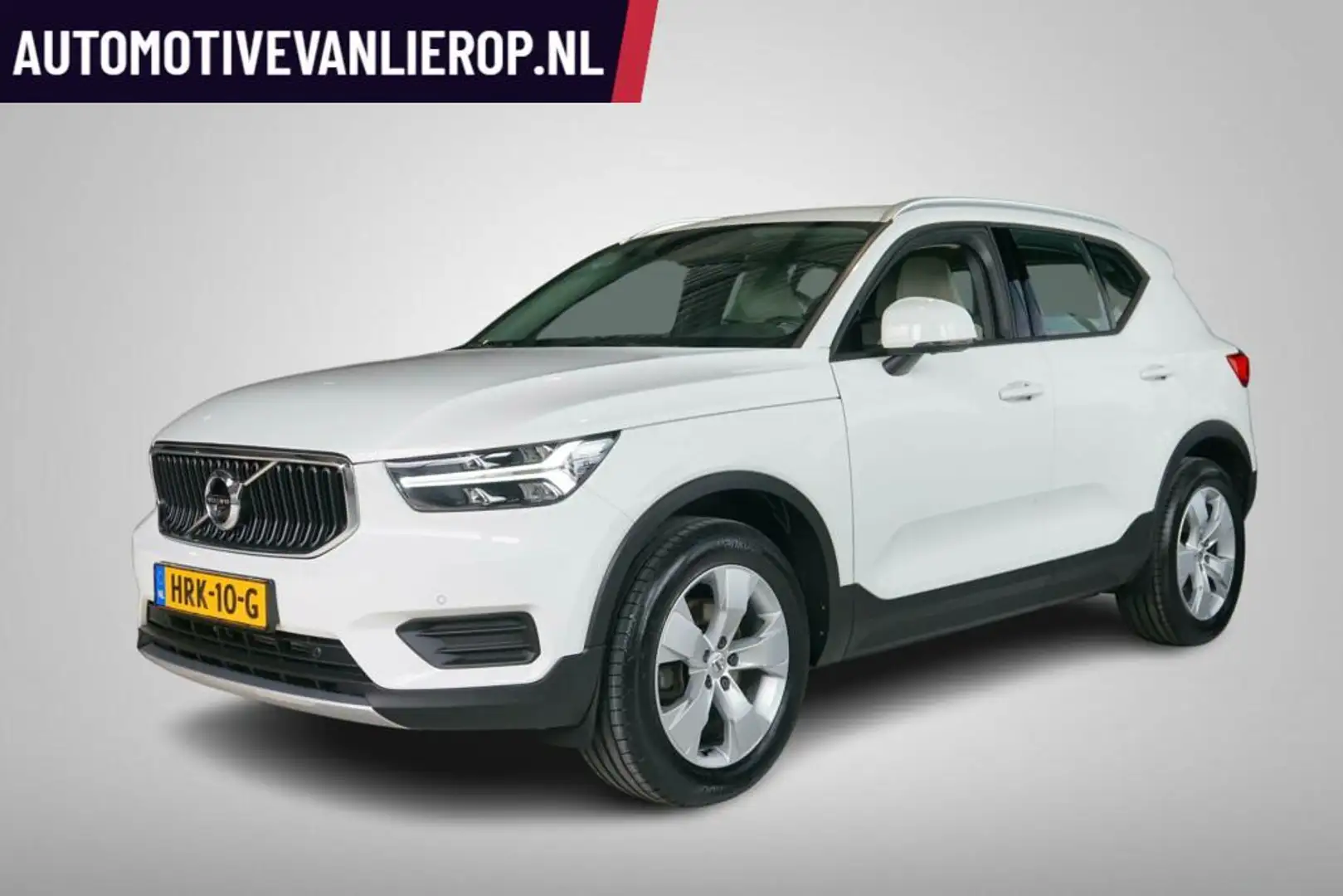 Volvo XC40 2.0 T5 AWD Momentum 360° CAMERA | TREKHAAK | H&K Wit - 1