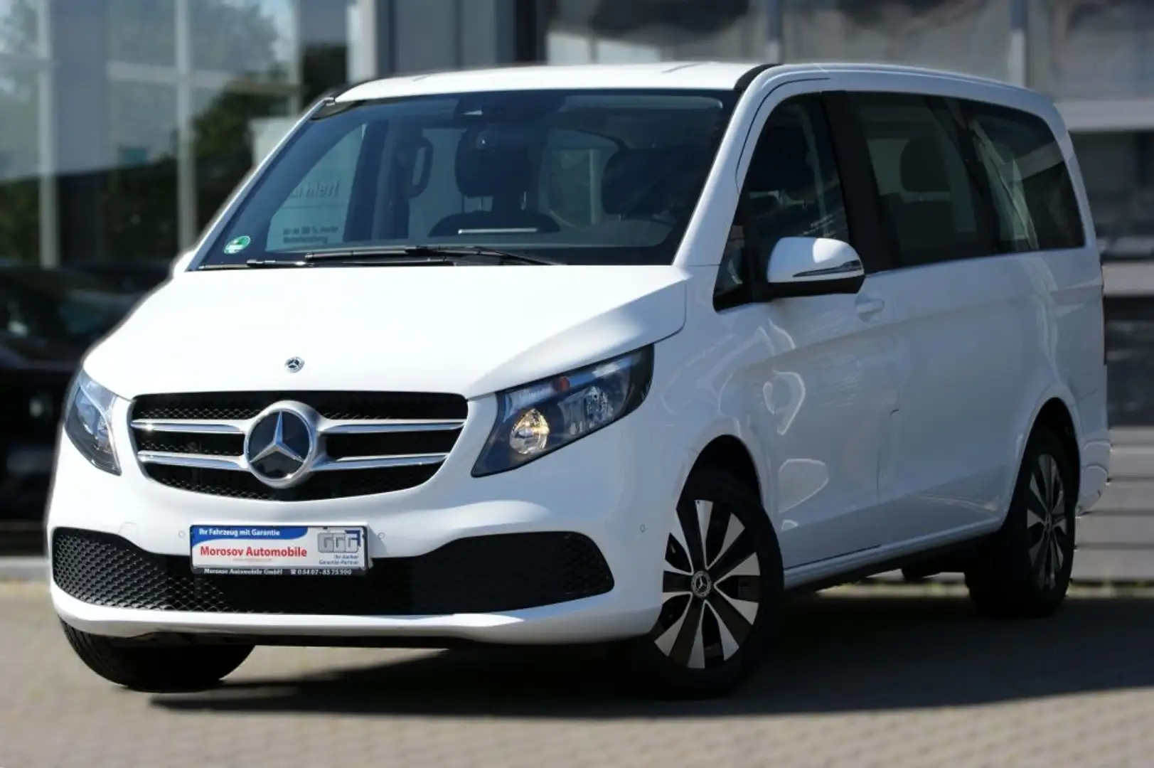 Mercedes-Benz V 220 d lang 9G-TRONIC Rise Weiß - 1
